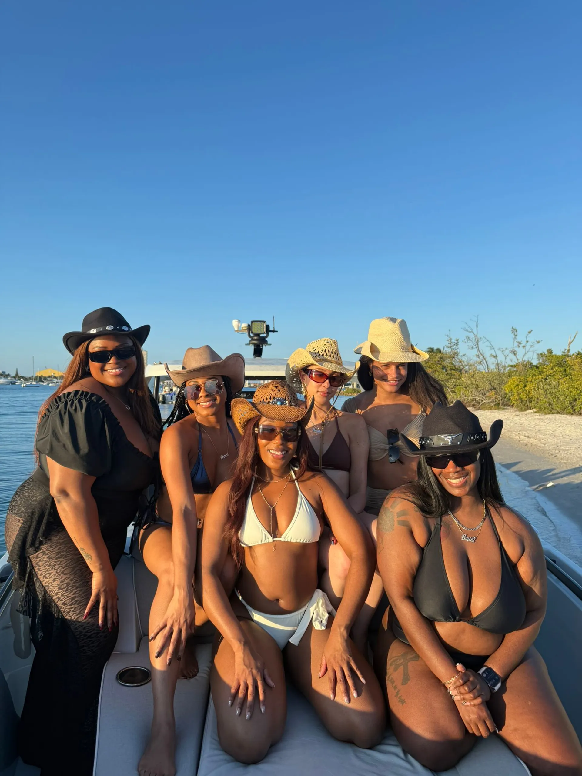 Palm Beach Luxury Cruises