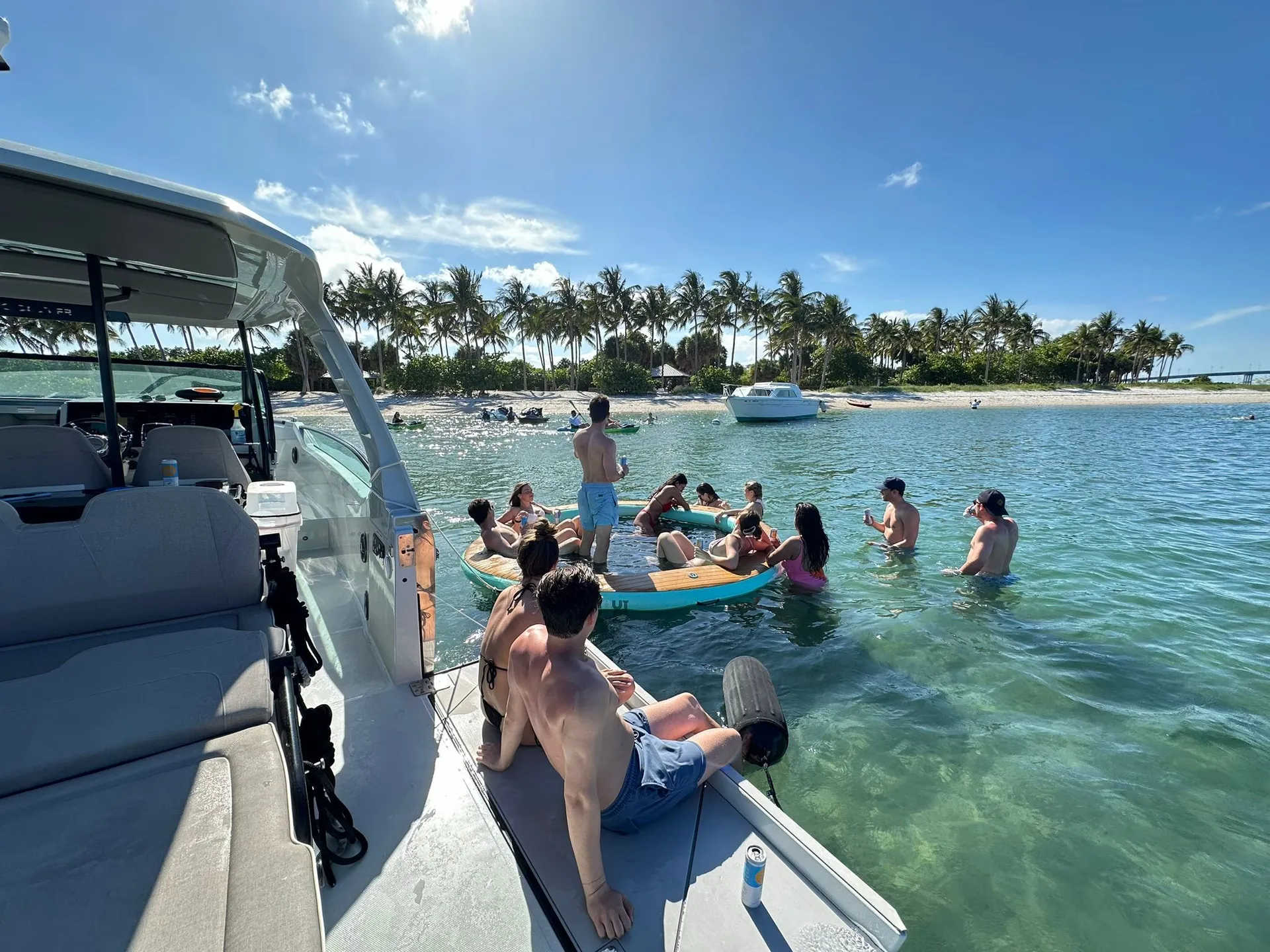 Palm Beach Luxury Cruises