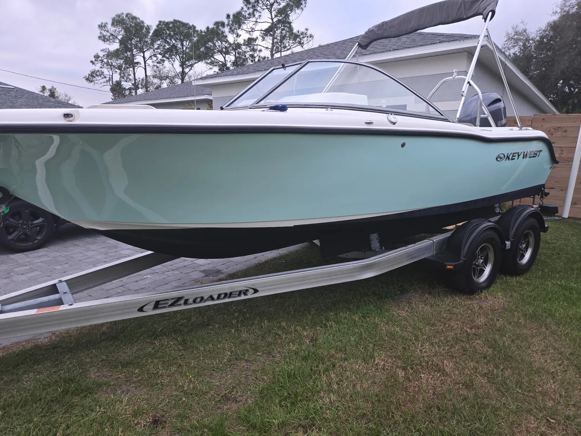 Modern Key West Dual Console - Seats 8