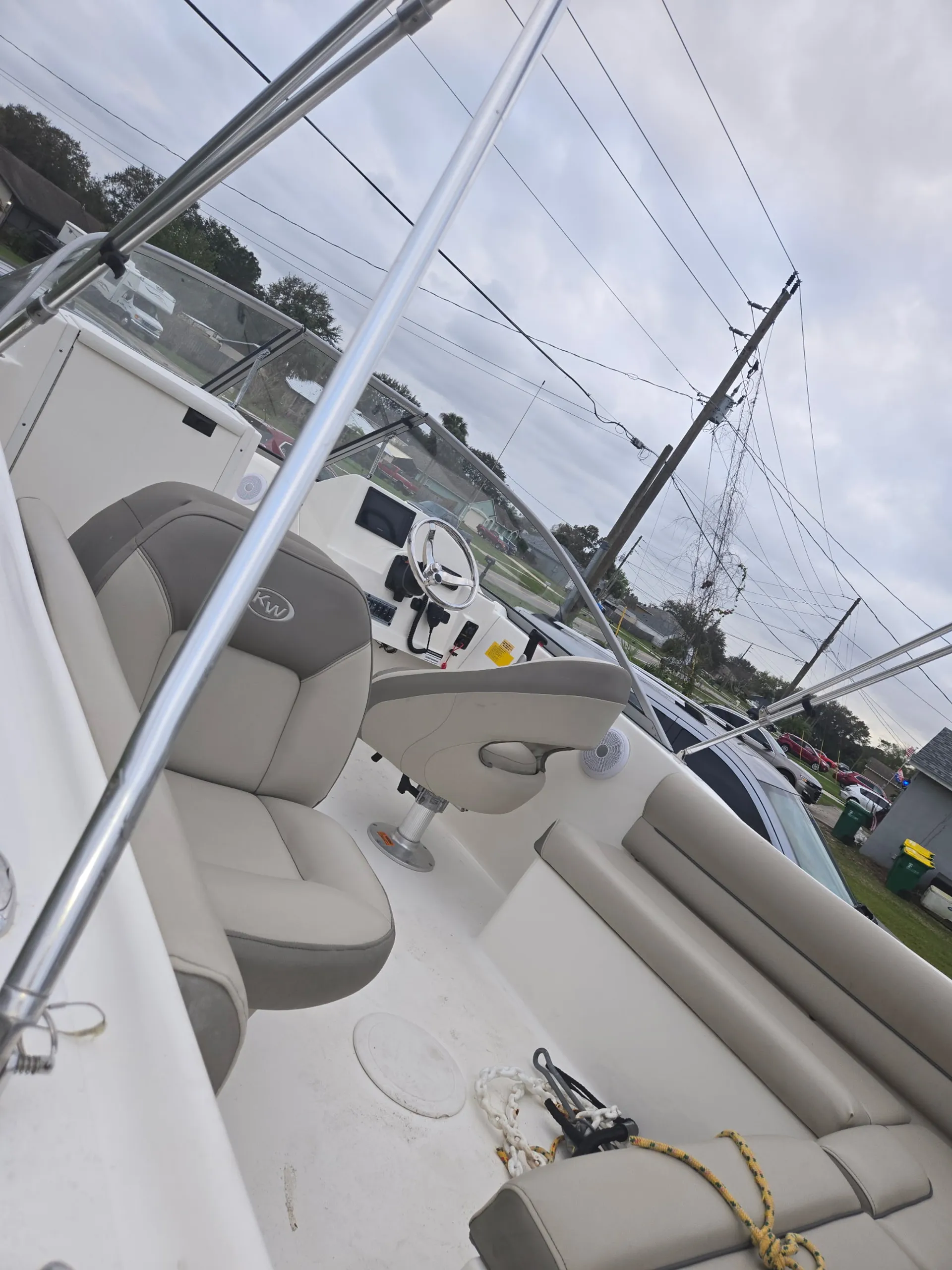 Modern Key West Dual Console - Seats 8