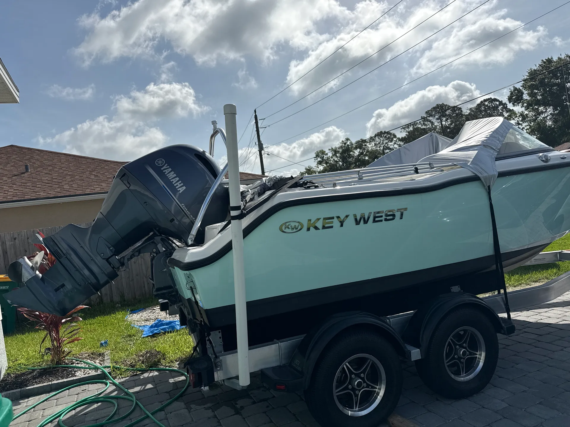 Modern Key West Dual Console - Seats 8