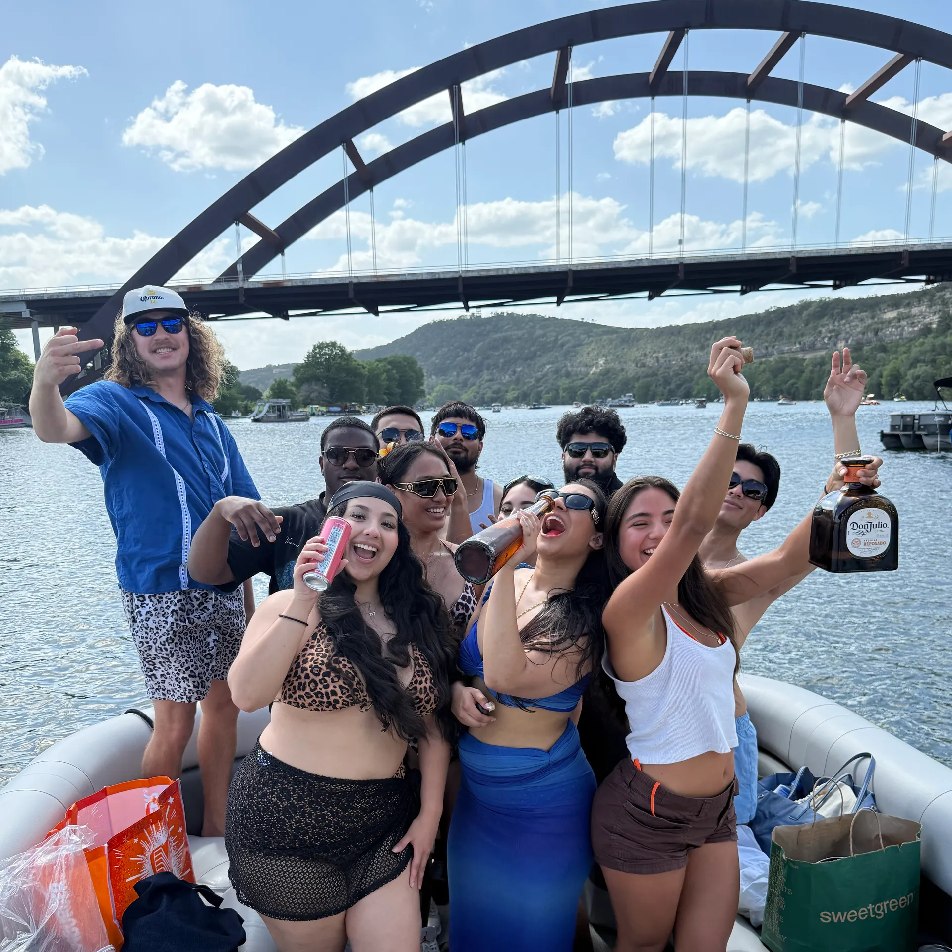 BEST BYOB PARTY BOAT. Free Lily Pad. Captained. On Lake Austin