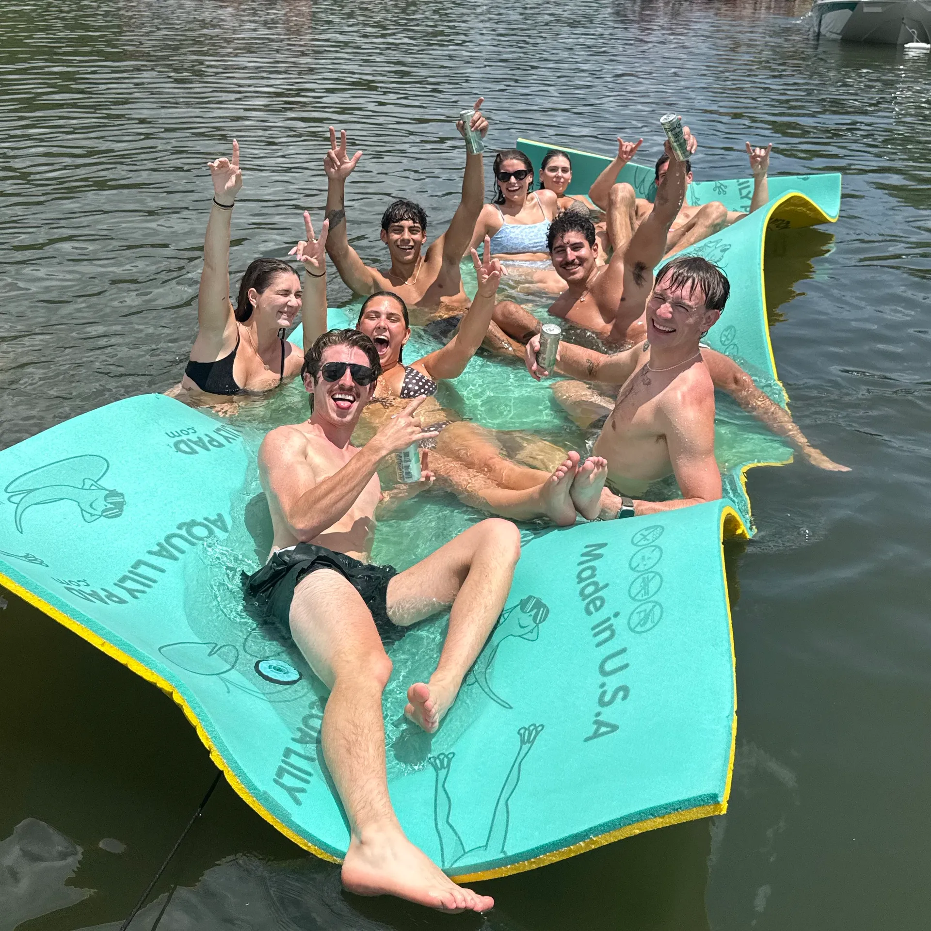 BEST BYOB PARTY BOAT. Free Lily Pad. Captained. On Lake Austin