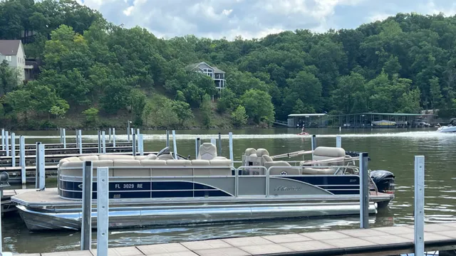 Rent a Manitou pontoon in Camdenton, MO near me