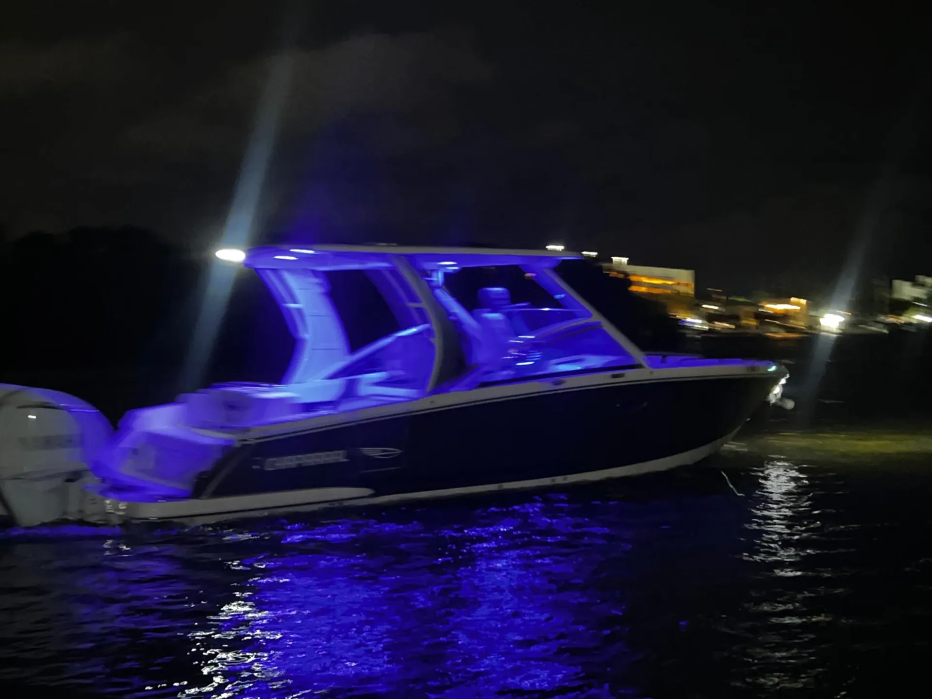 CHAPARRAL BOATS 300 OSX in Hollywood, FL — photo 6