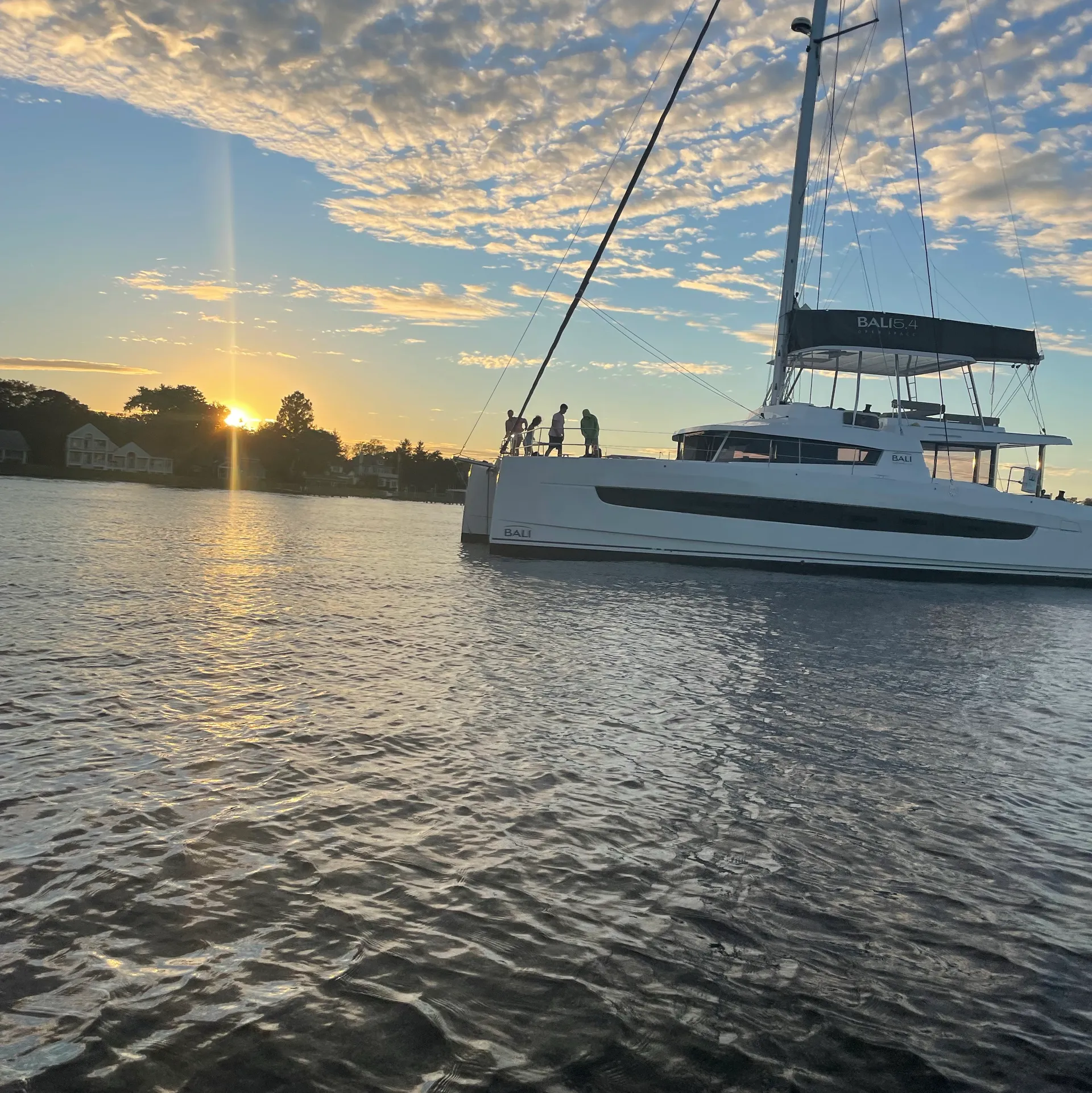 54' Luxury Yacht – Perfect for Family, Friends & Business Outings