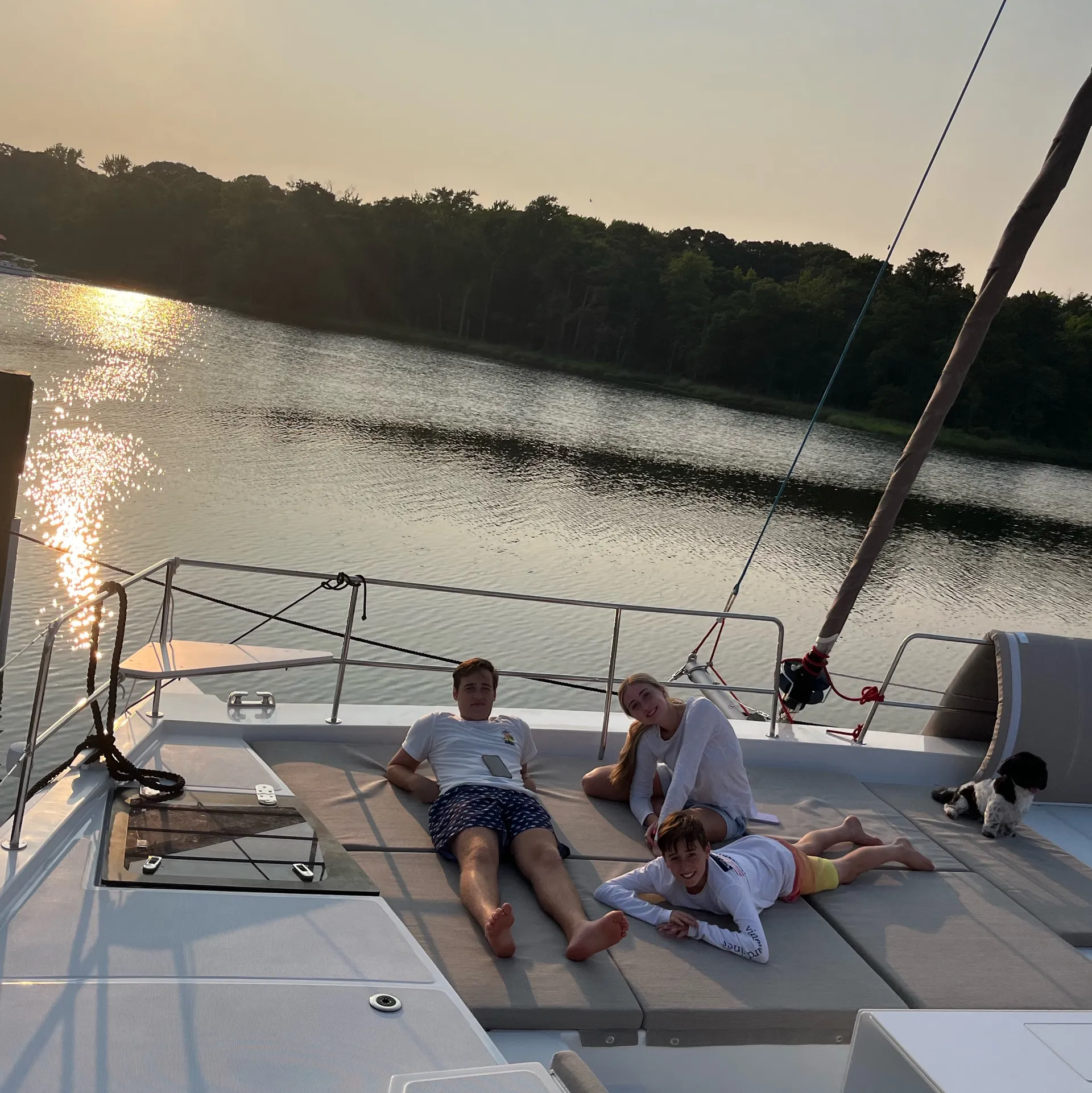 54' Luxury Yacht – Perfect for Family, Friends & Business Outings