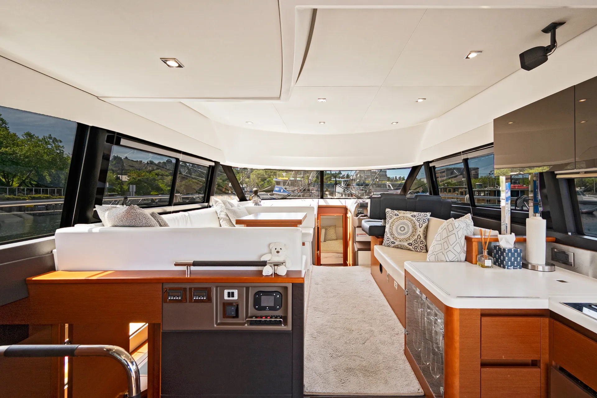 French Luxury 45' Yacht Lake Union & Lake Washington