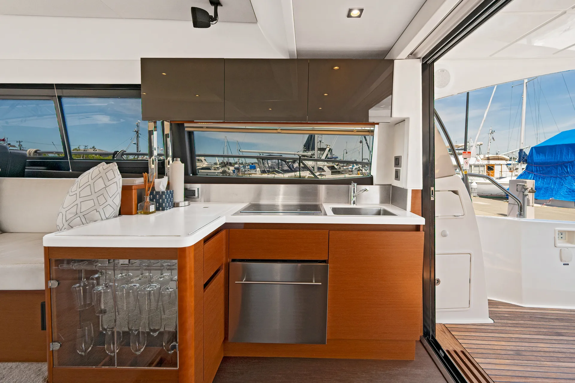 French Luxury 45' Yacht Lake Union & Lake Washington
