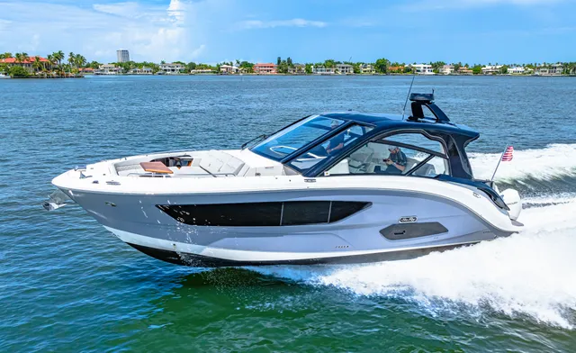 Rent a SEA RAY BOATS bow rider in Sarasota, FL near me