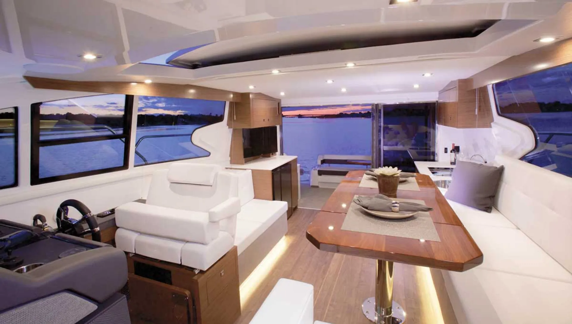 Beautiful New Cruiser Yacht