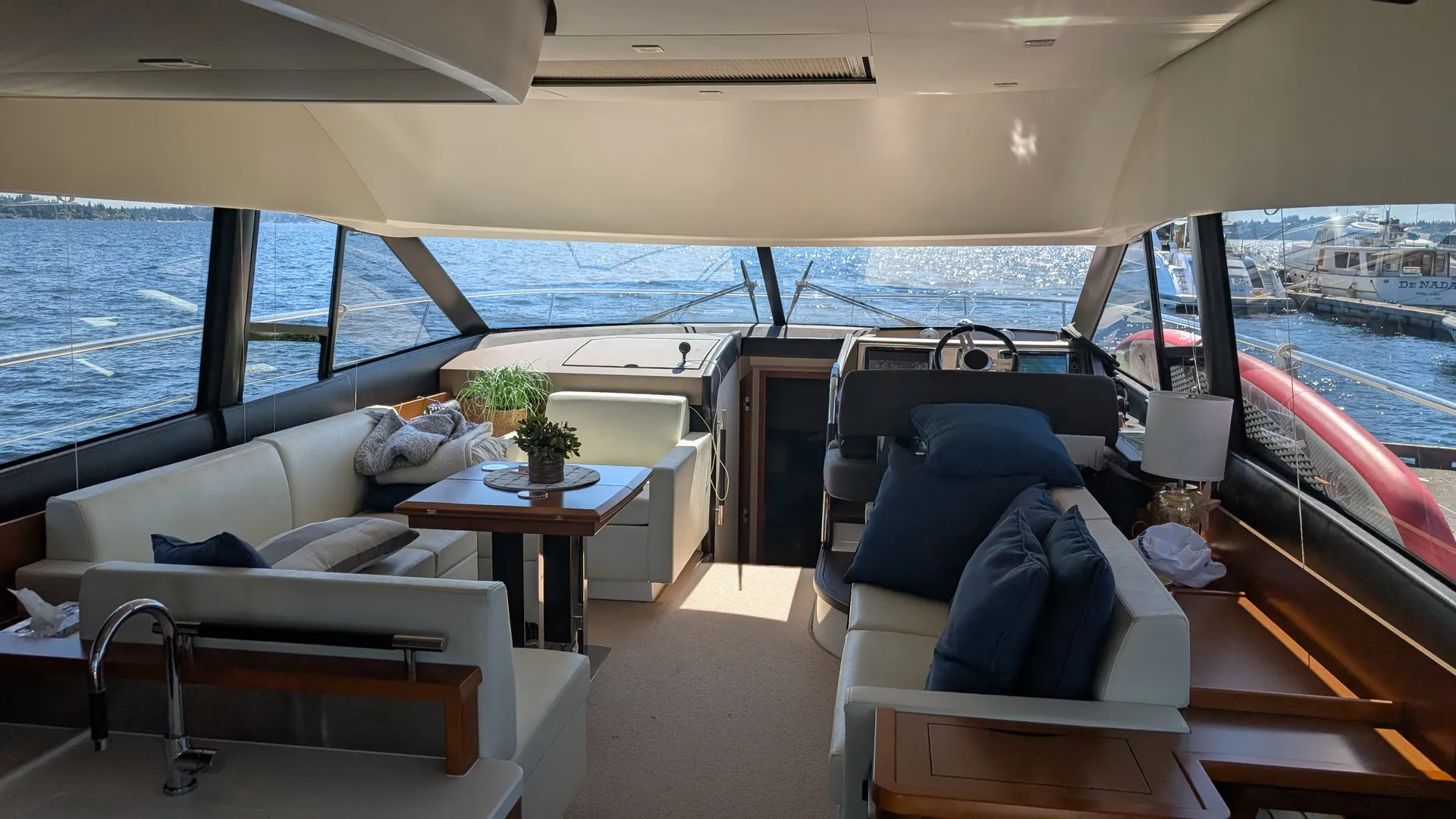 Professionally Captained 50' Yacht. Kirkland and Seattle Available