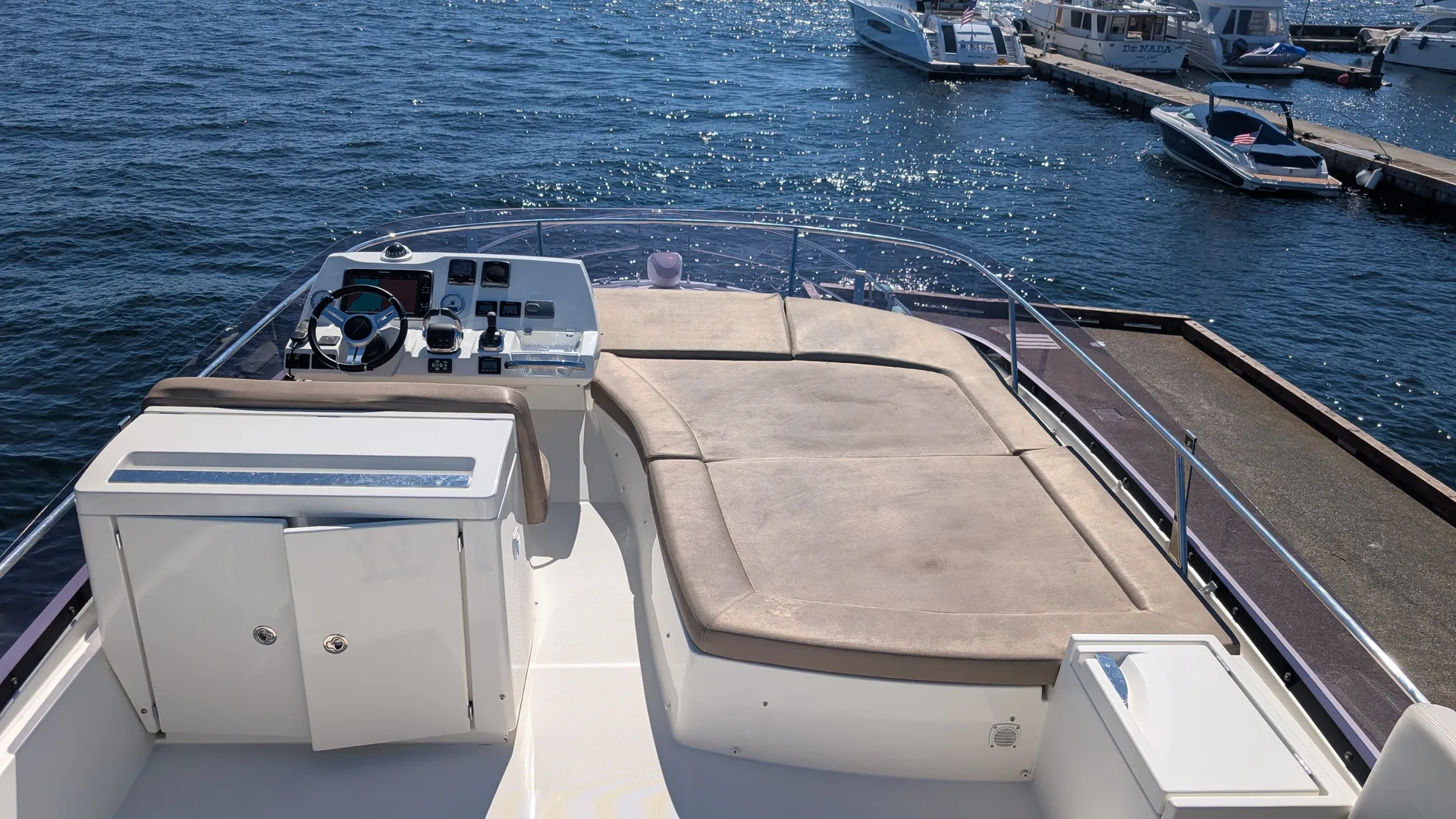 Professionally Captained 50' Yacht. Kirkland and Seattle Available