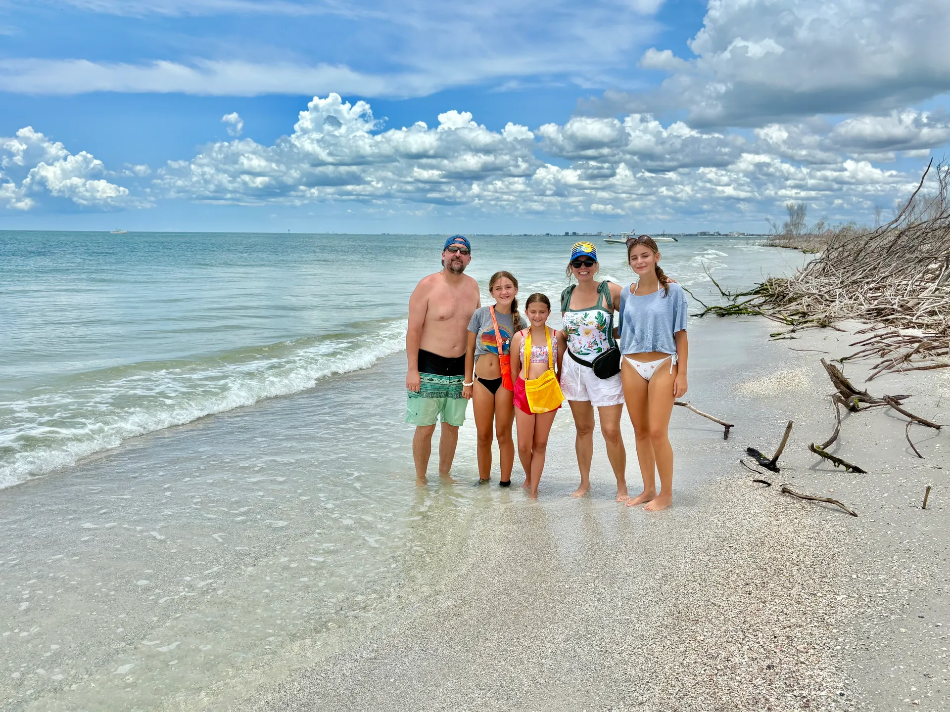 BOOK TODAY &amp; Cruise the Gulf in comfort,Gorgeous, comfy Sea Ray/200hp!