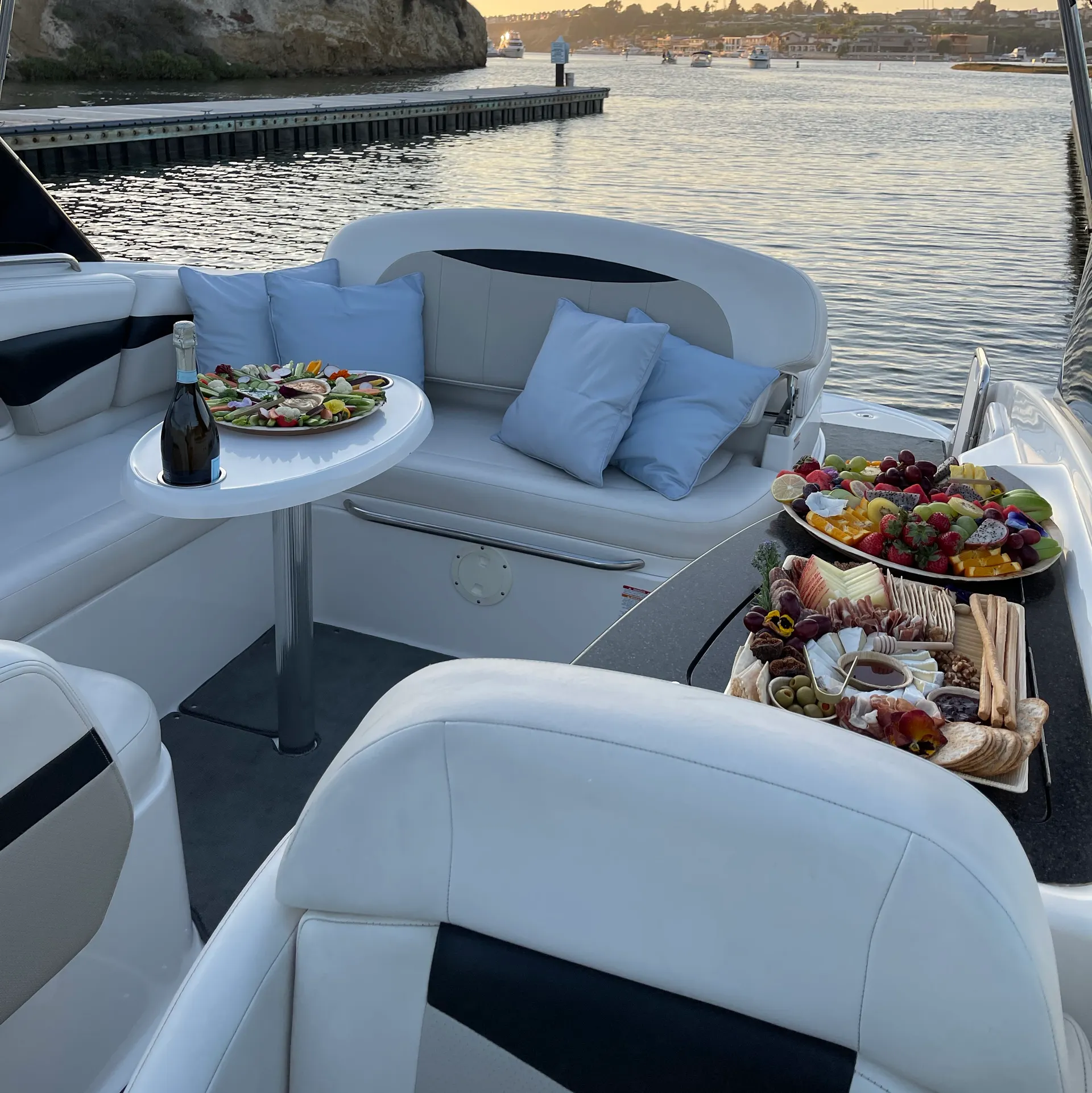 GET 1HR FREE! Eye Catching Chaparrel Ssx Yacht Certified⚓️Long Beach  