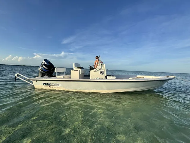 Rent a PATHFINDER BOATS center console in Key Largo, FL near me