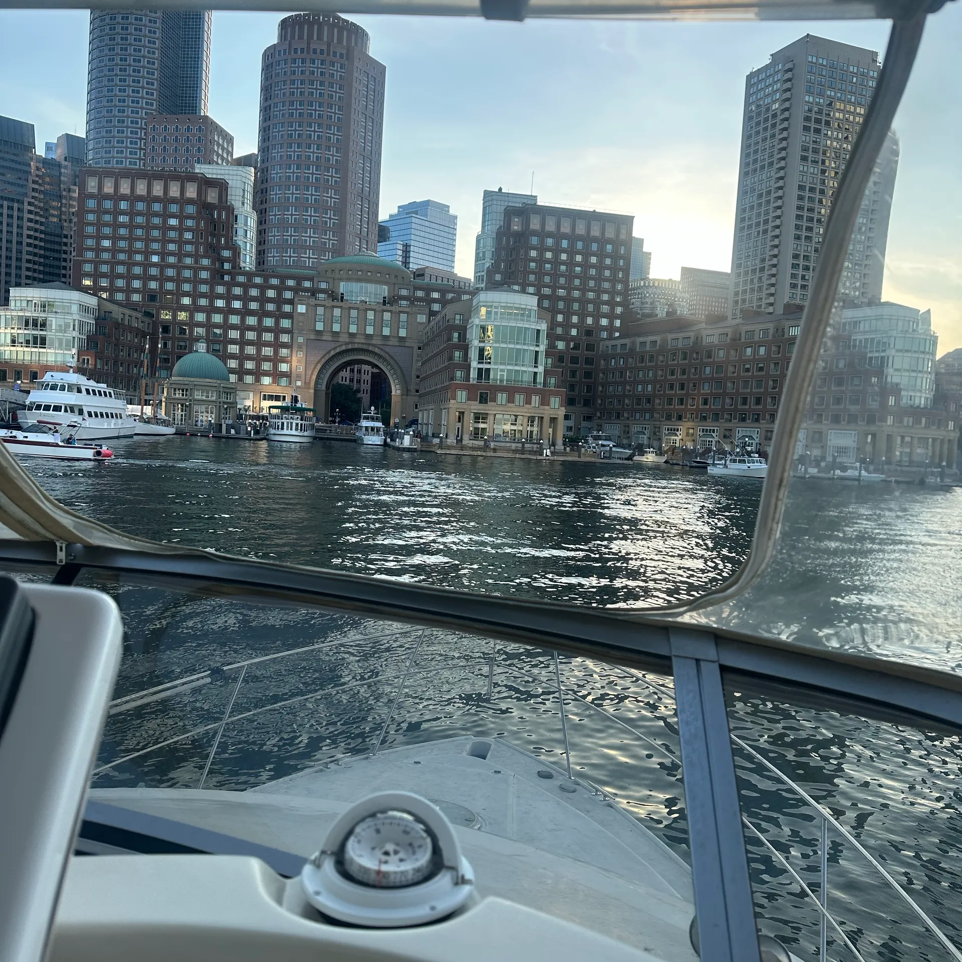 Luxury 37’ Cruisers Yacht – Spacious, Stylish & Perfect for Groups