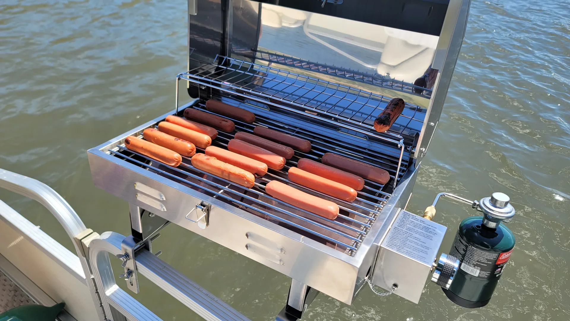 Comfortable Family, Fishing, and Fun Boat