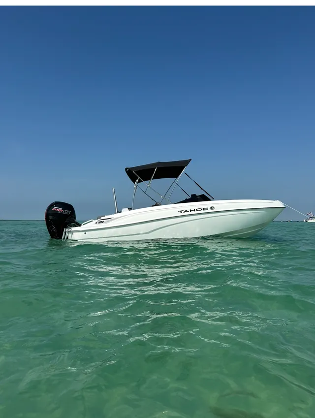 Rent a TAHOE BY TRACKER MARINE bow rider in Miami, FL near me