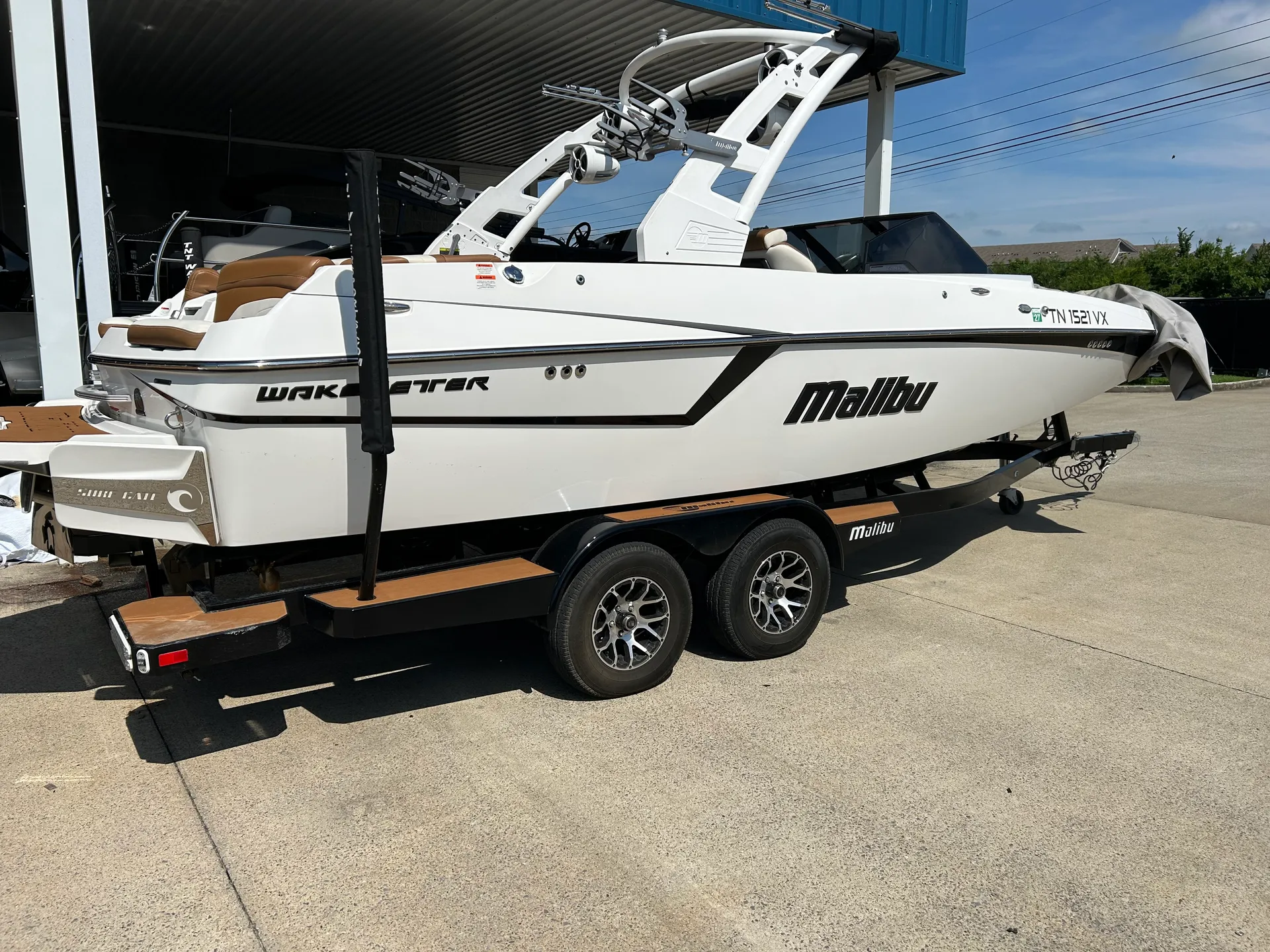 MALIBU BOATS WAKESETTER 22 MXZ in Mt. Juliet, TN — photo 2