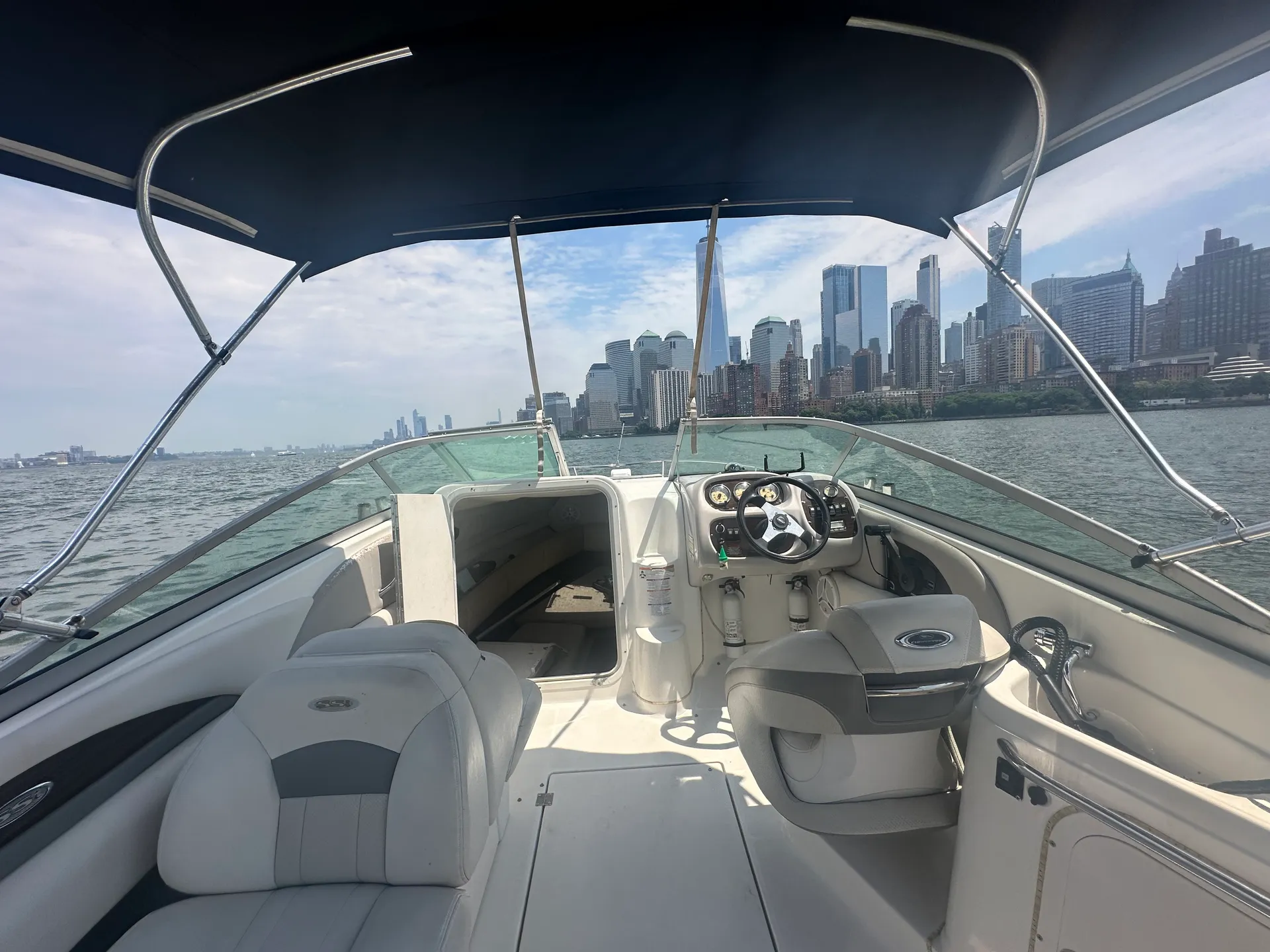 Chaparral Boats 215 SSi in Jersey City, NJ — photo 5