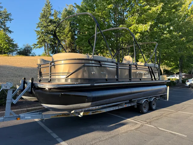 Rent a STARCRAFT MARINE pontoon in Puyallup, WA near me