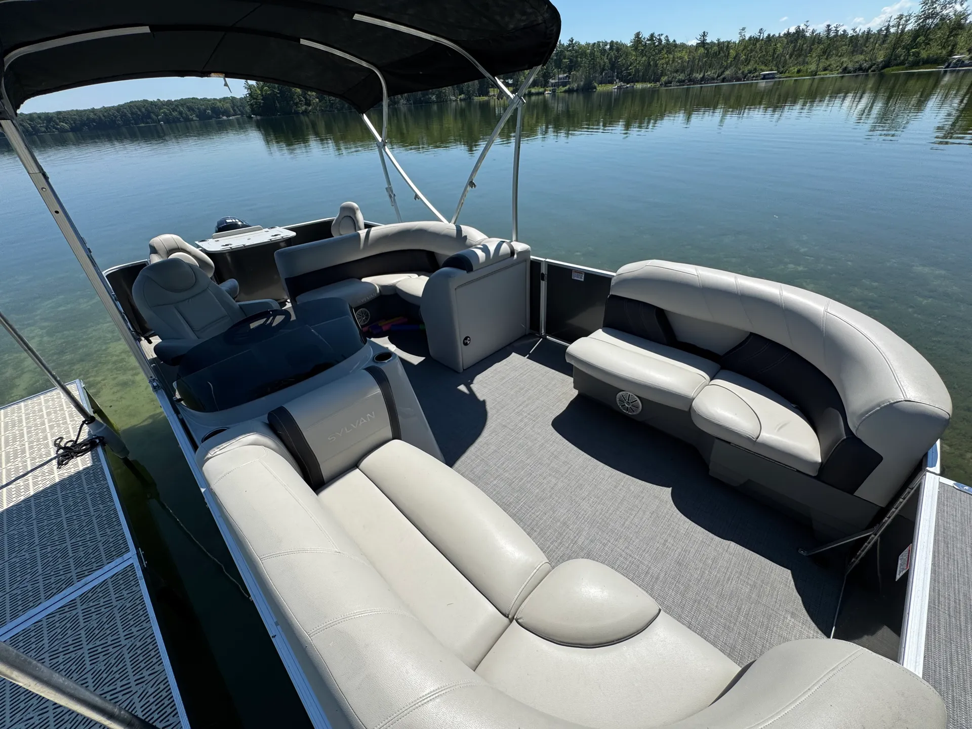 SYLVAN MARINE 8522 MIRAGE PARTY FISH in Interlochen, MI — photo 2