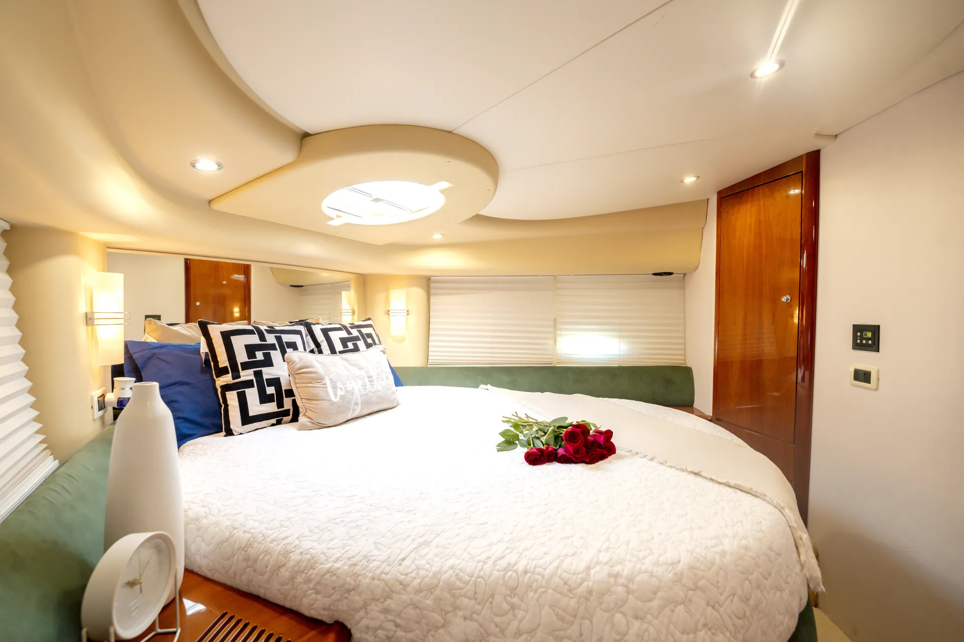 Awesome 45' Azimut Doubledeck