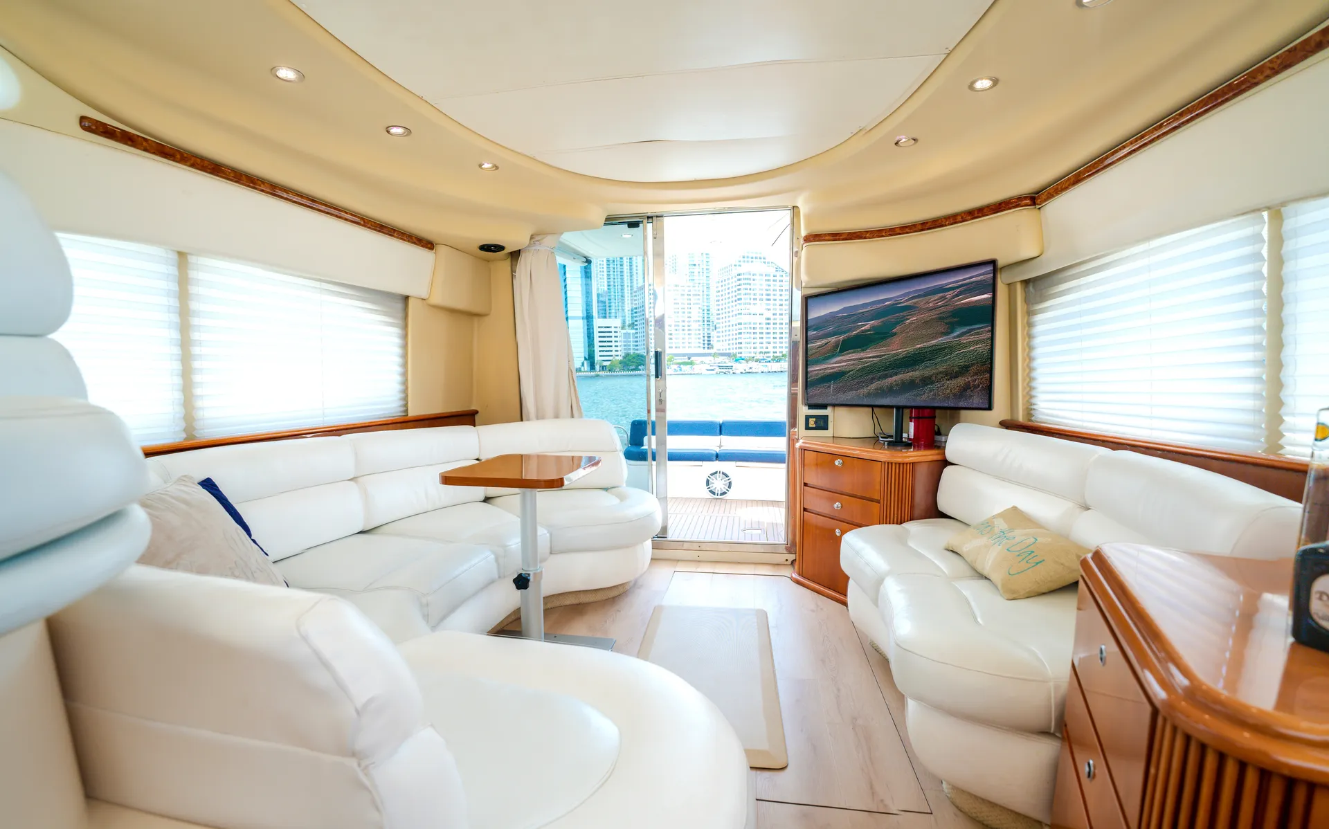 Awesome 45' Azimut Doubledeck