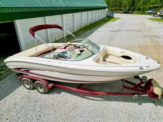Rent a SEA RAY BOATS bow rider in Kirkland, WA near me