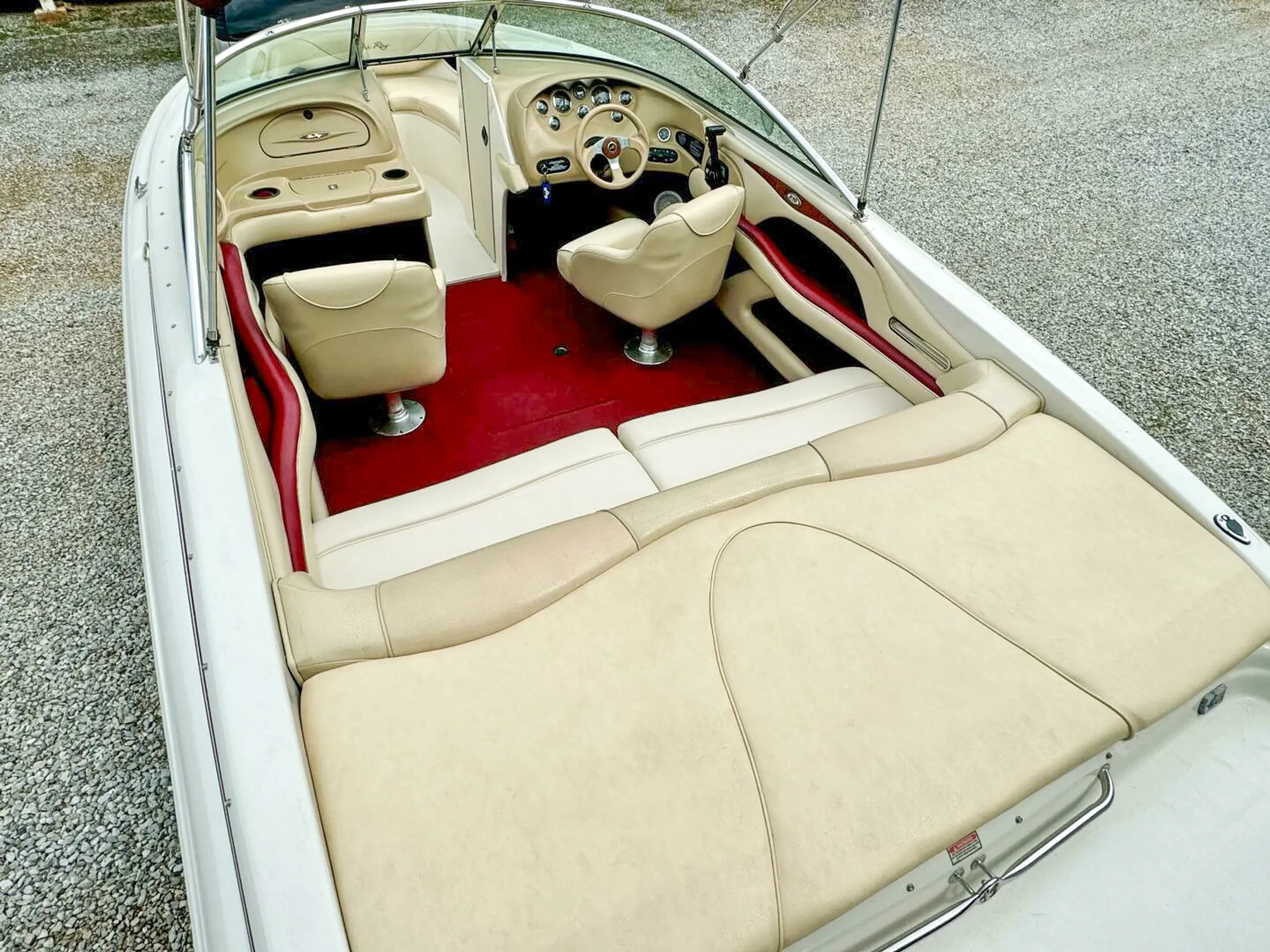 🌅 Sunset-Ready 21' Sea Ray — Bluetooth, Bimini, Cruising + Tubing Add