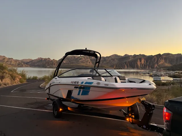 Rent a YAMAHA jet boat in Morristown, AZ near me