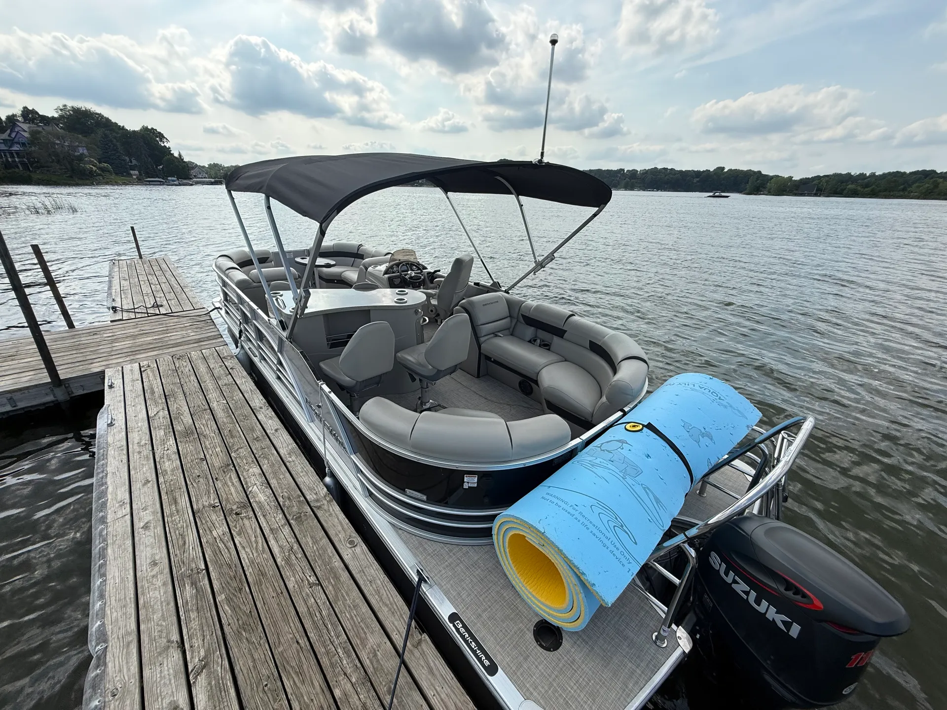 Berkshire Pontoons 23E STS in Prior Lake, MN — photo 5