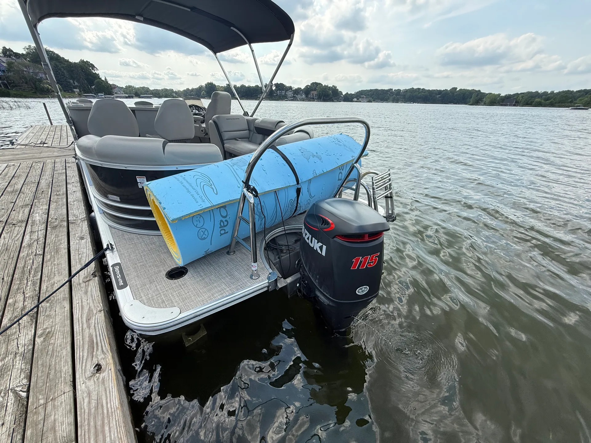 Berkshire Pontoons 23E STS in Prior Lake, MN — photo 6