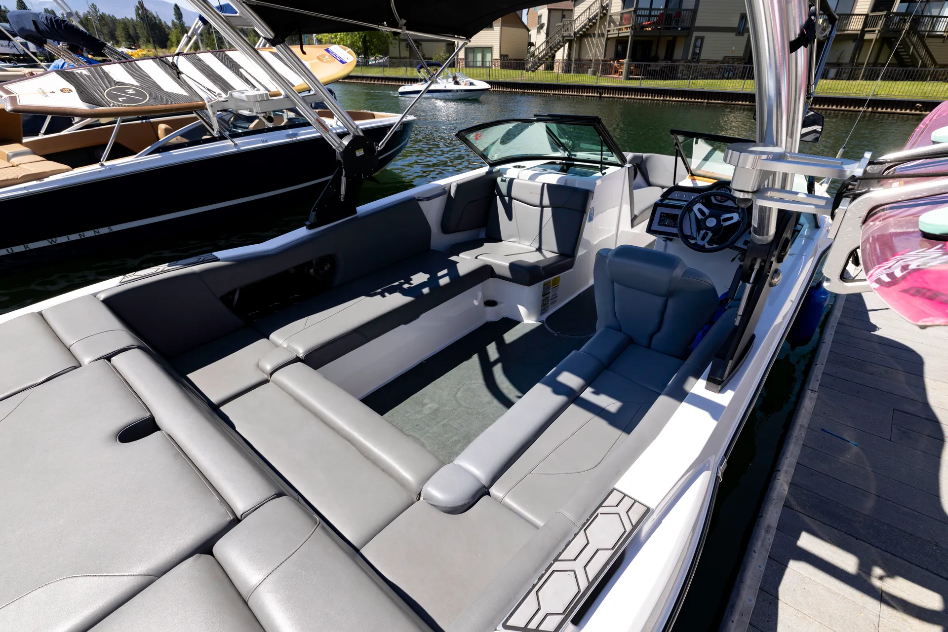 MasterCraft Boats NXT22 in South Lake Tahoe, CA — photo 4