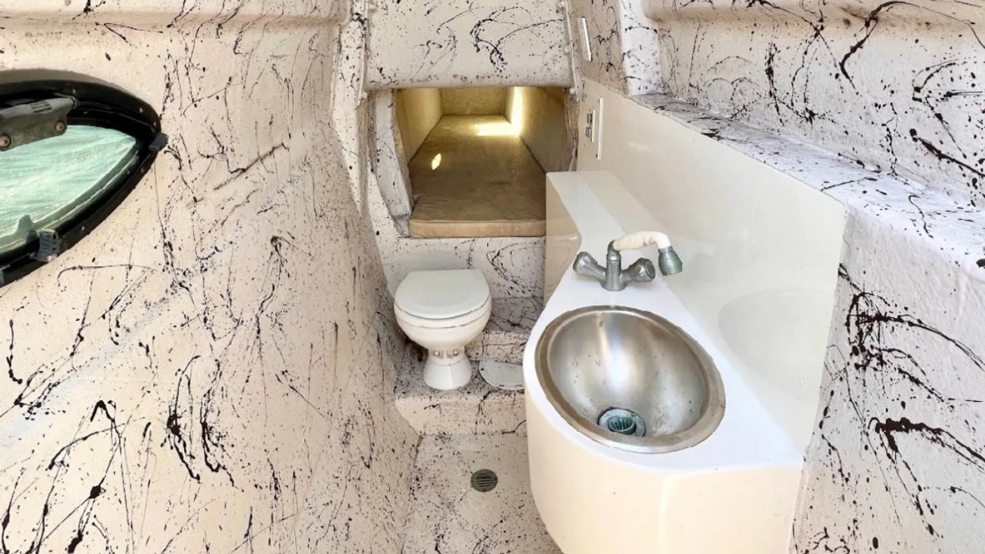 Personalized coastal adventure on "Lady Delana" 