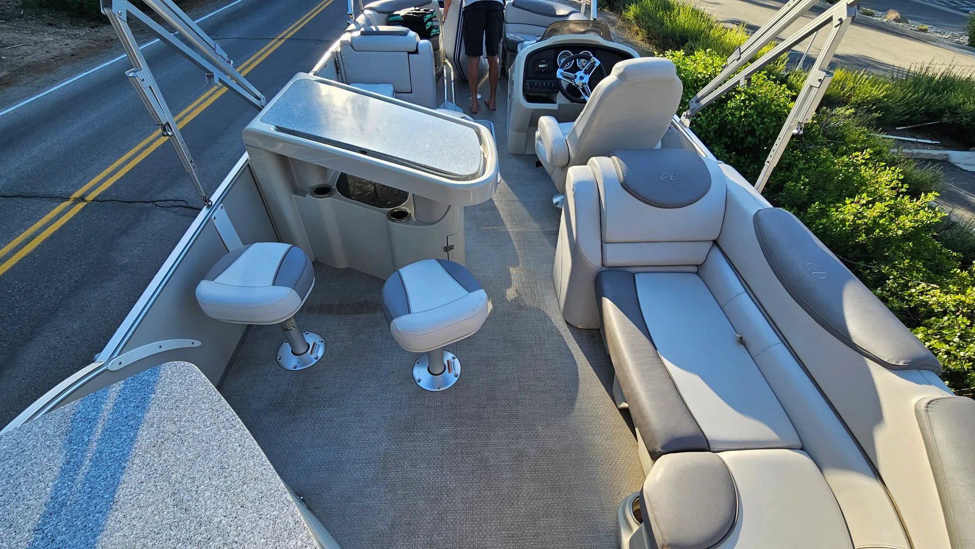 AVALON PONTOONS 25' CATALINA ENTERTAINER in Incline Village, NV — photo 3