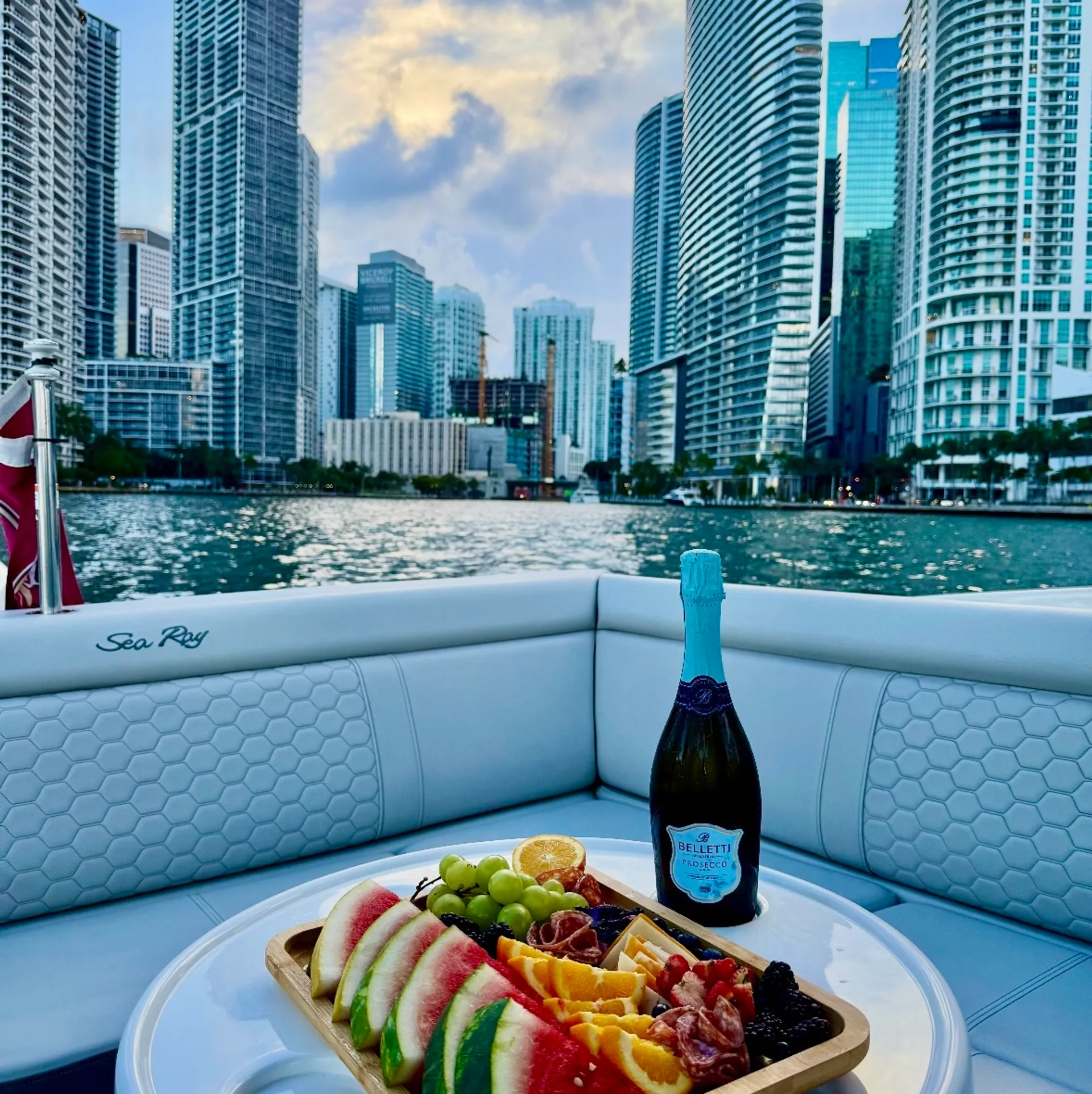 LUXURY MIAMI BOAT EXPERIENCE 🌴 -
🎉FREE HOUR ❗️NO HIDDEN FEES ❗️