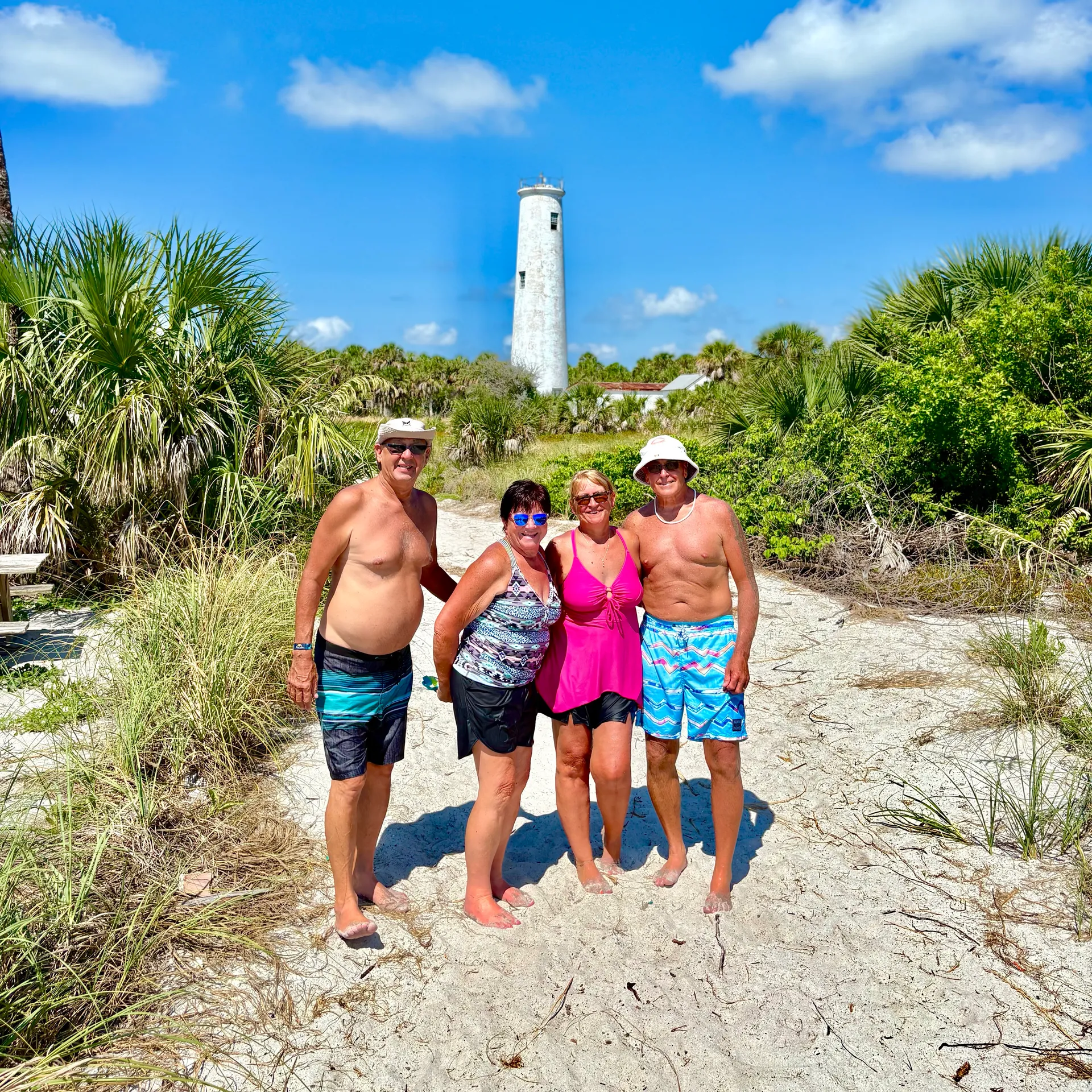 BOOK TODAY &amp; Cruise the Gulf in comfort,Gorgeous, comfy Sea Ray/200hp!