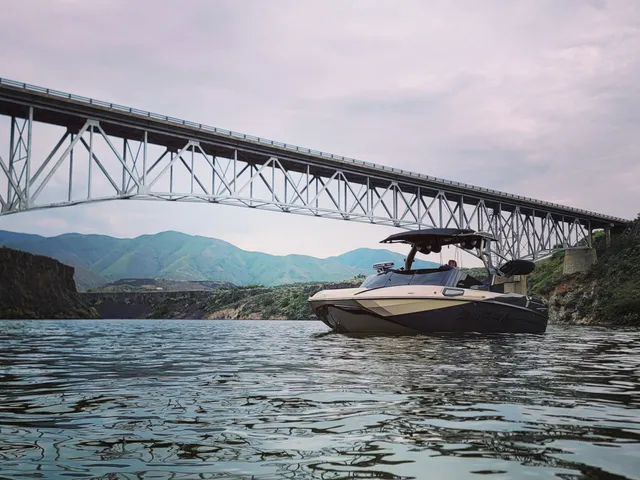 Rent a SUPRA BY SKIERS CHOICE ski and wakeboard in Meridian, ID near me
