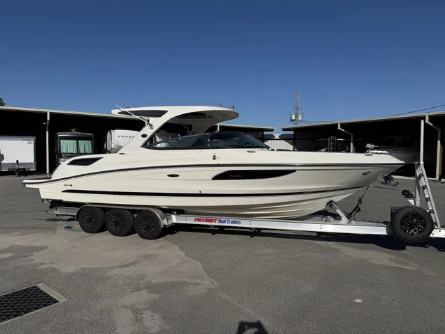 Rent a SEA RAY BOATS bow rider in St. Petersburg, FL near me
