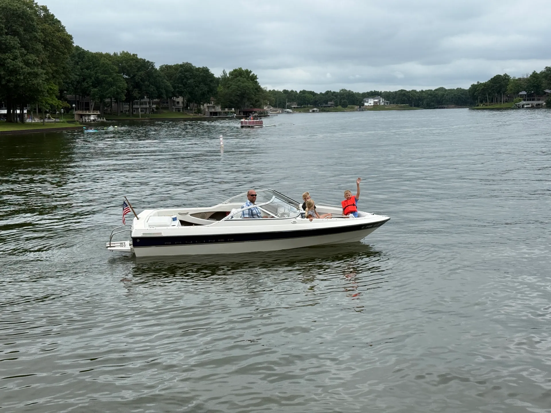 BAYLINER 1950 CLASSIC  in Watson, IL — photo 6