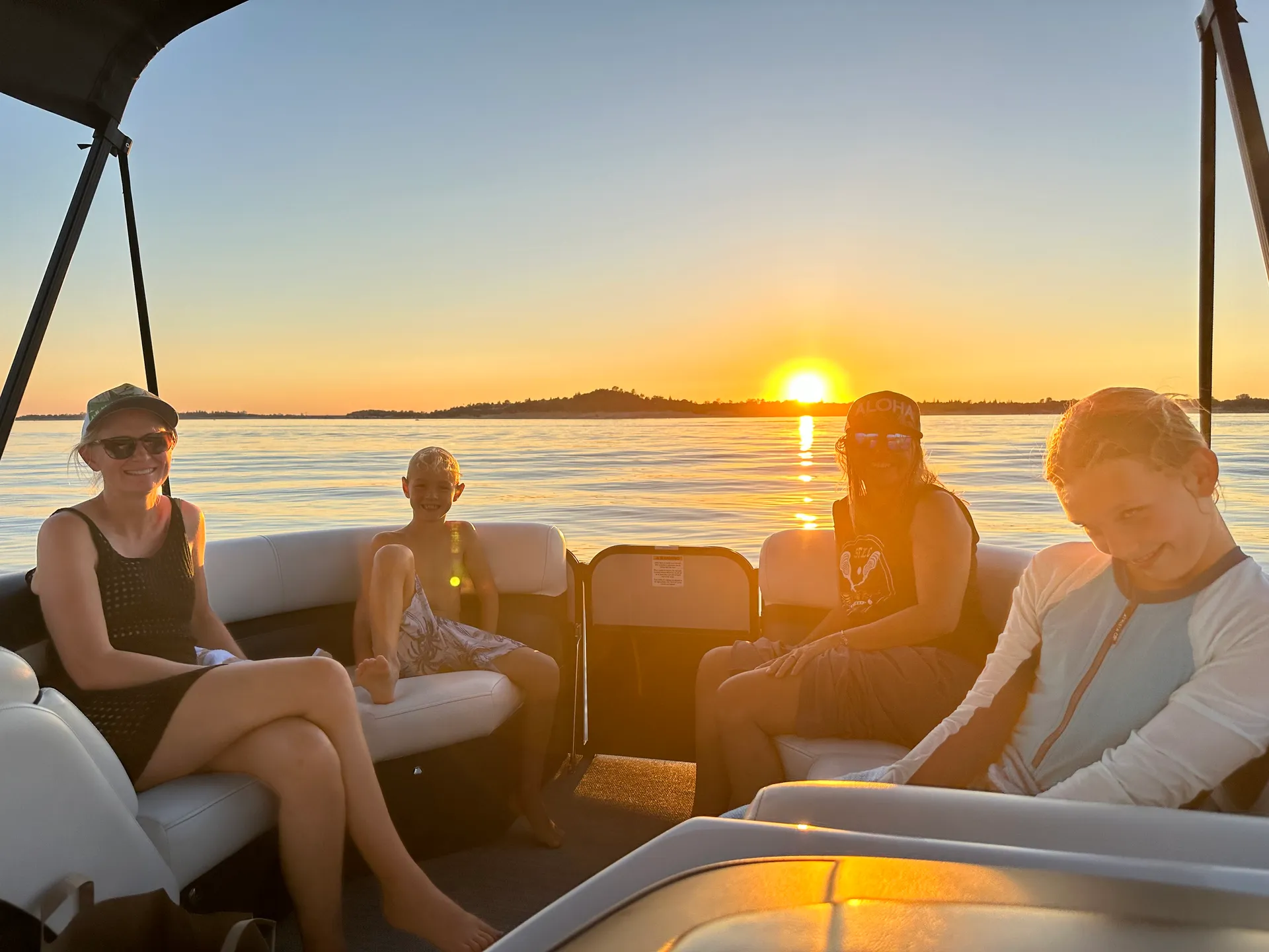SOUTH BAY PONTOONS S224UL 2.75 TRITOON in Granite Bay, CA — photo 6