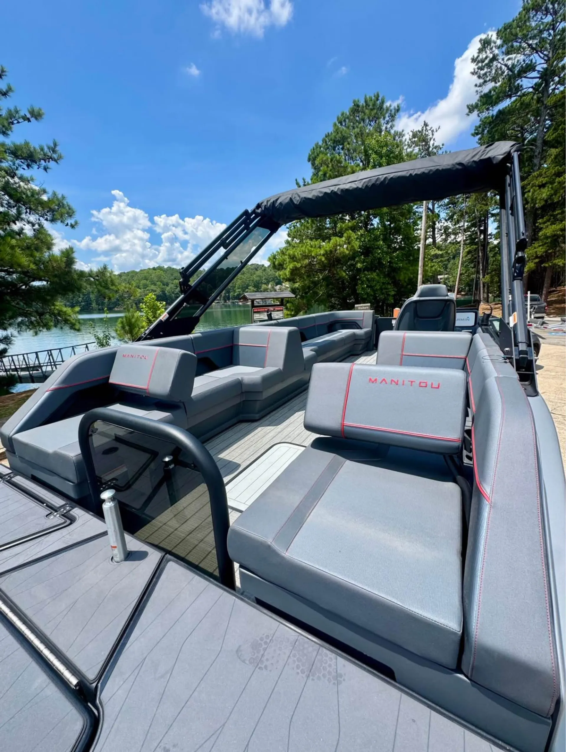 MANITOU PONTOON 24 EXPLORE MAX SWITCHBACK in Acworth, GA — photo 4