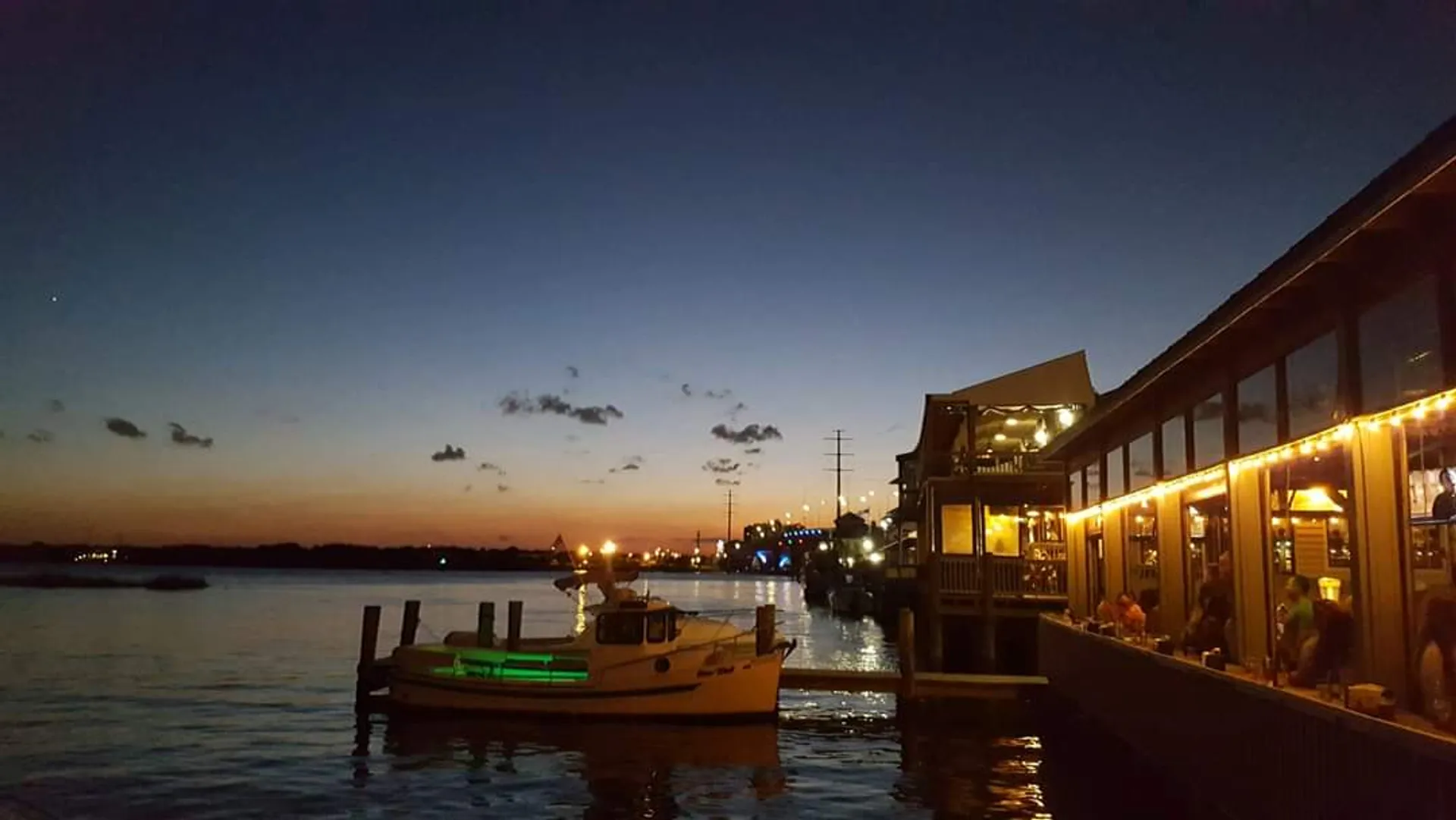 Sea Ray Boats 360 Sundancer in Virginia Beach, VA — photo 7