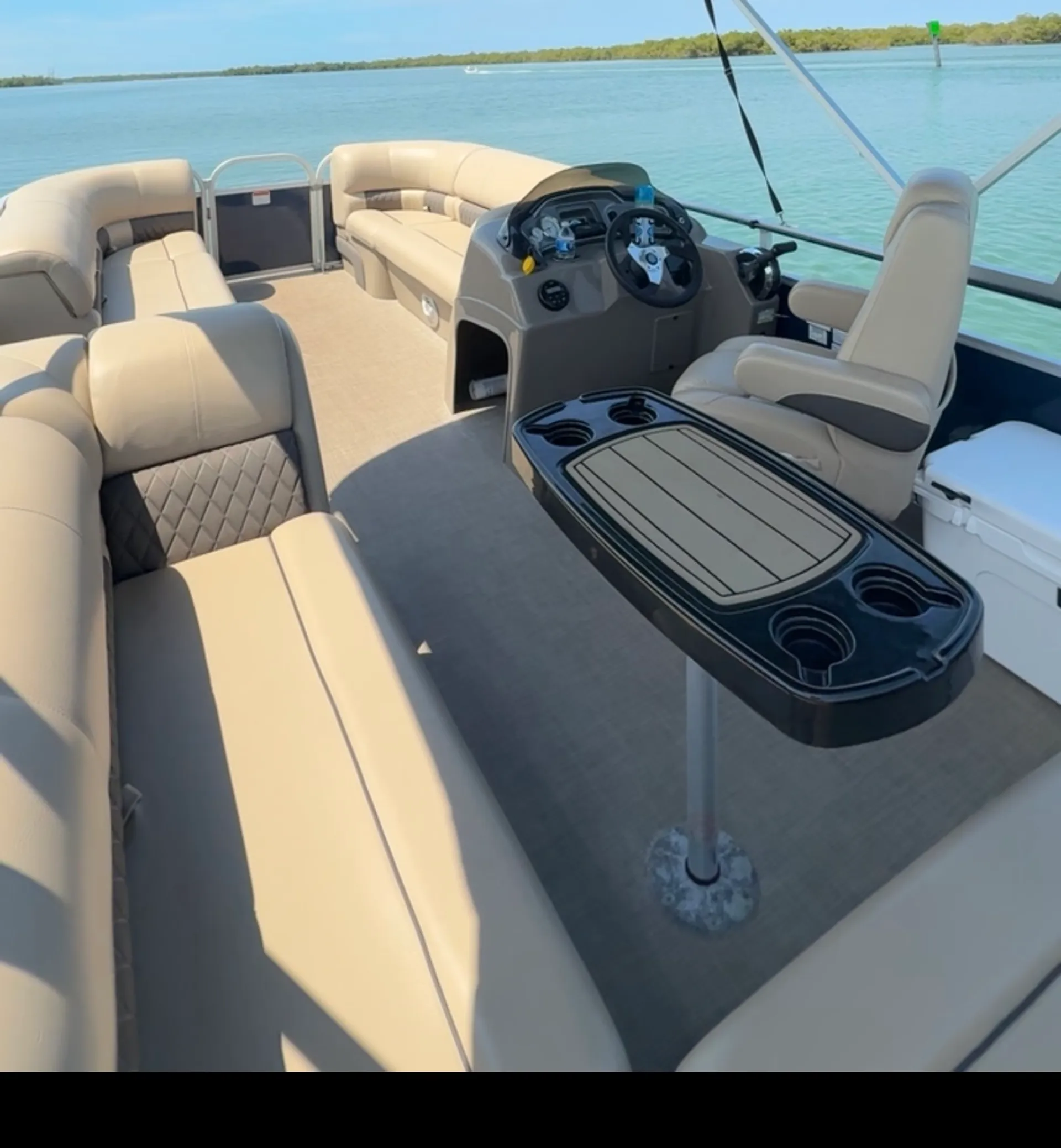 Naples Boat Rental – 21ft 10 passenger Pontoon | Keeywaydin Island