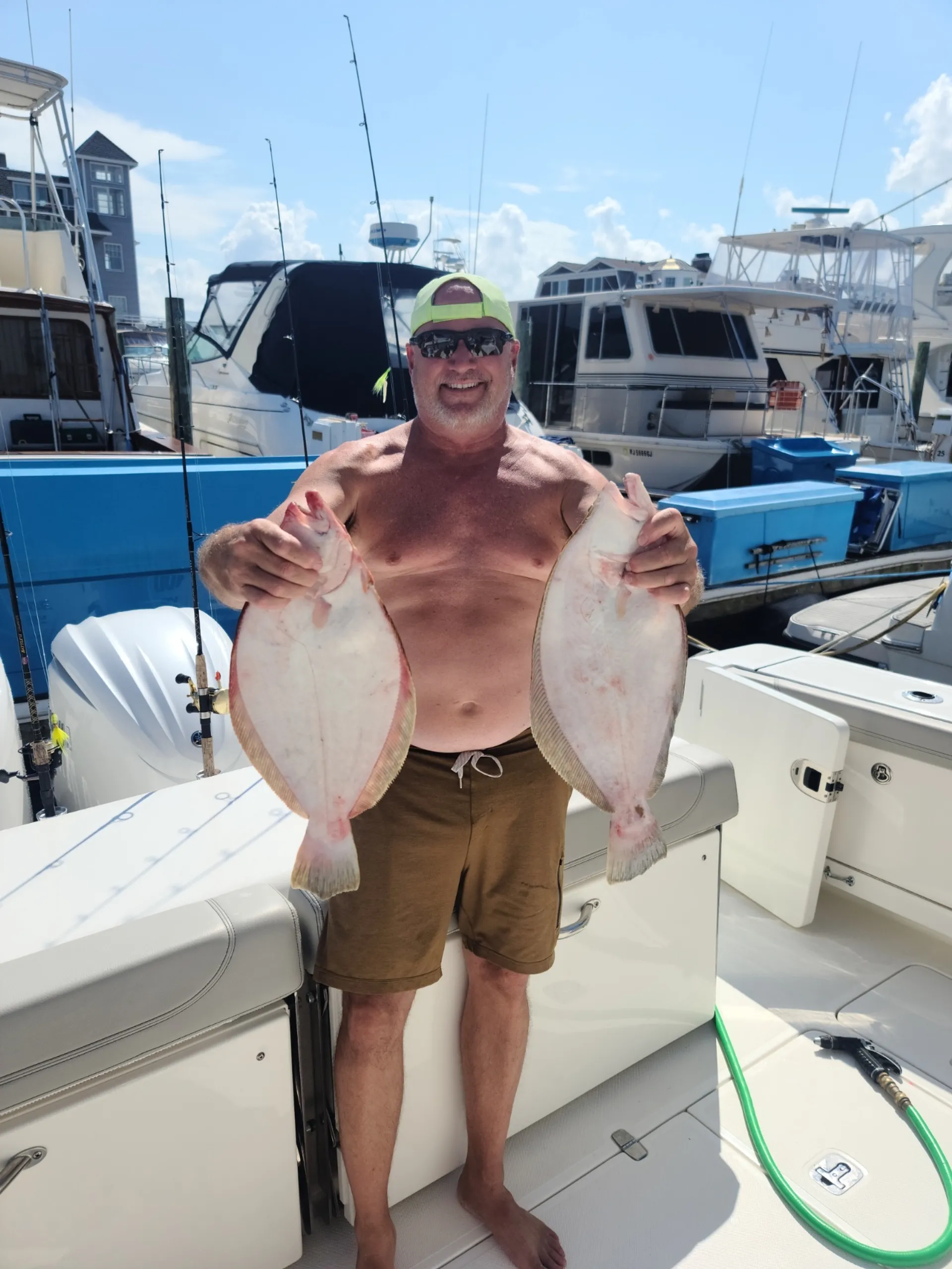 Inshore fishing yacht 