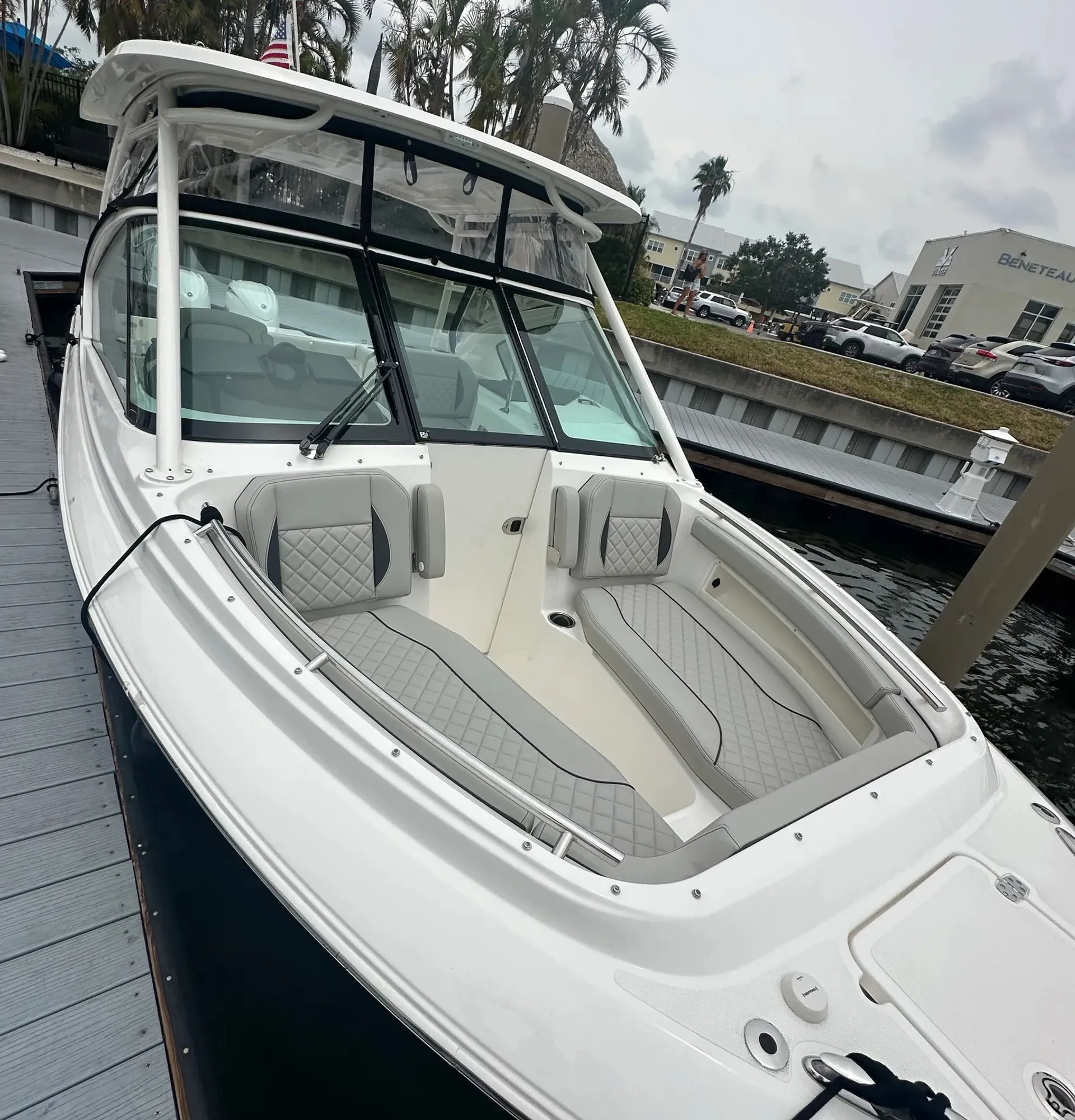 PURSUIT DC266 in St. Petersburg, FL — photo 10