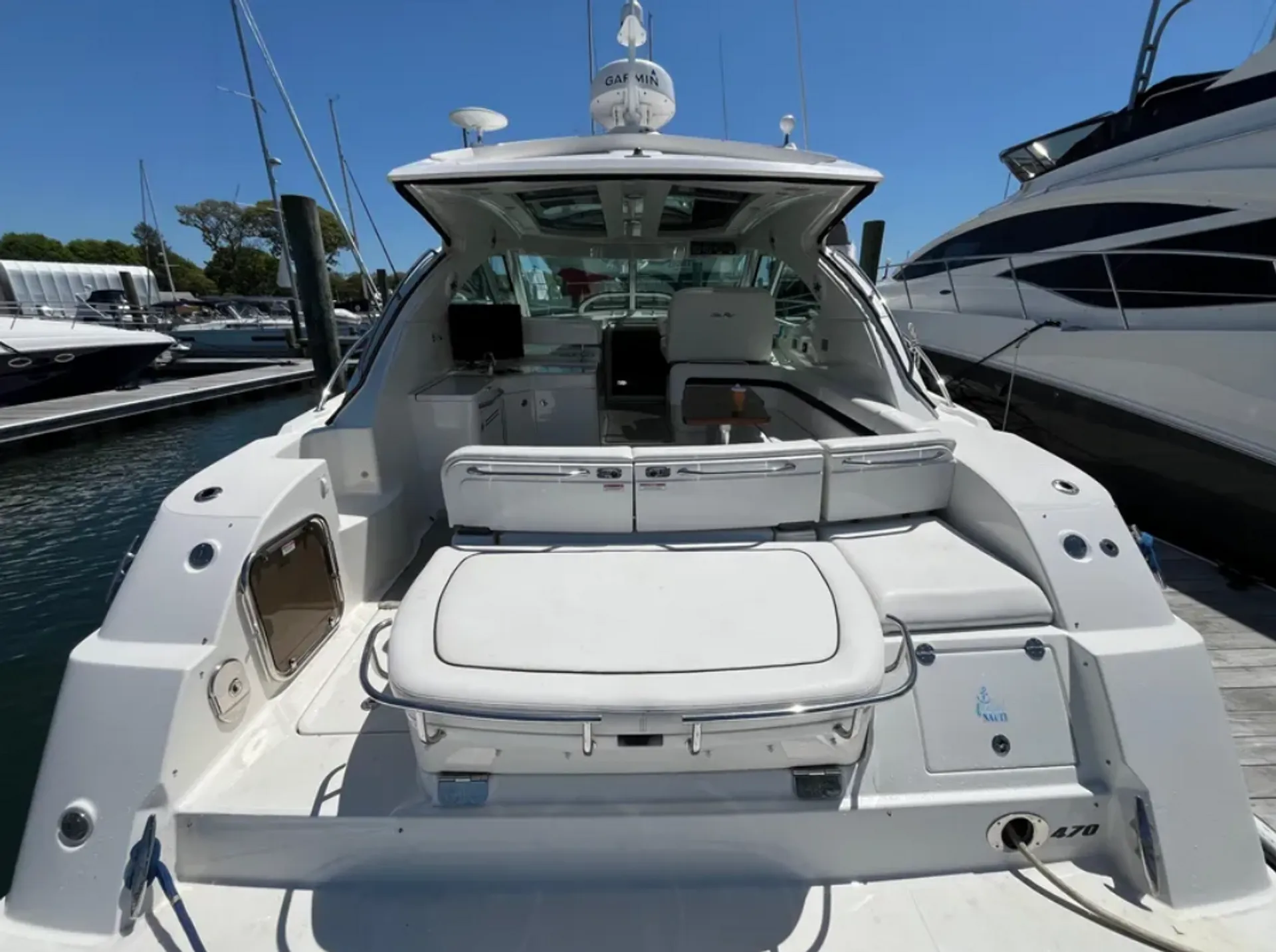 $700 hr | 14 ppl | Luxury Yacht