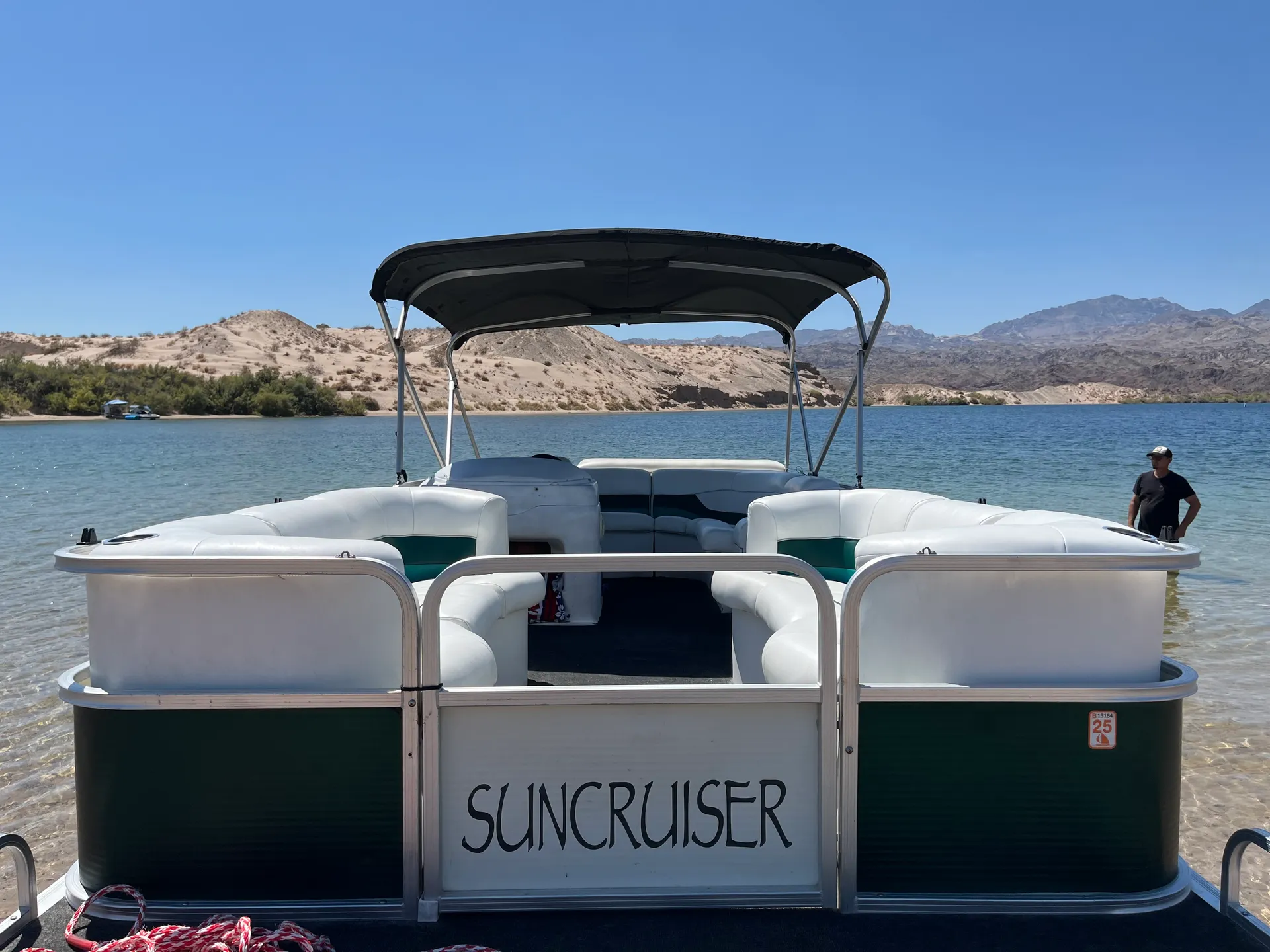 24’ Suncrusier Tri-toon 